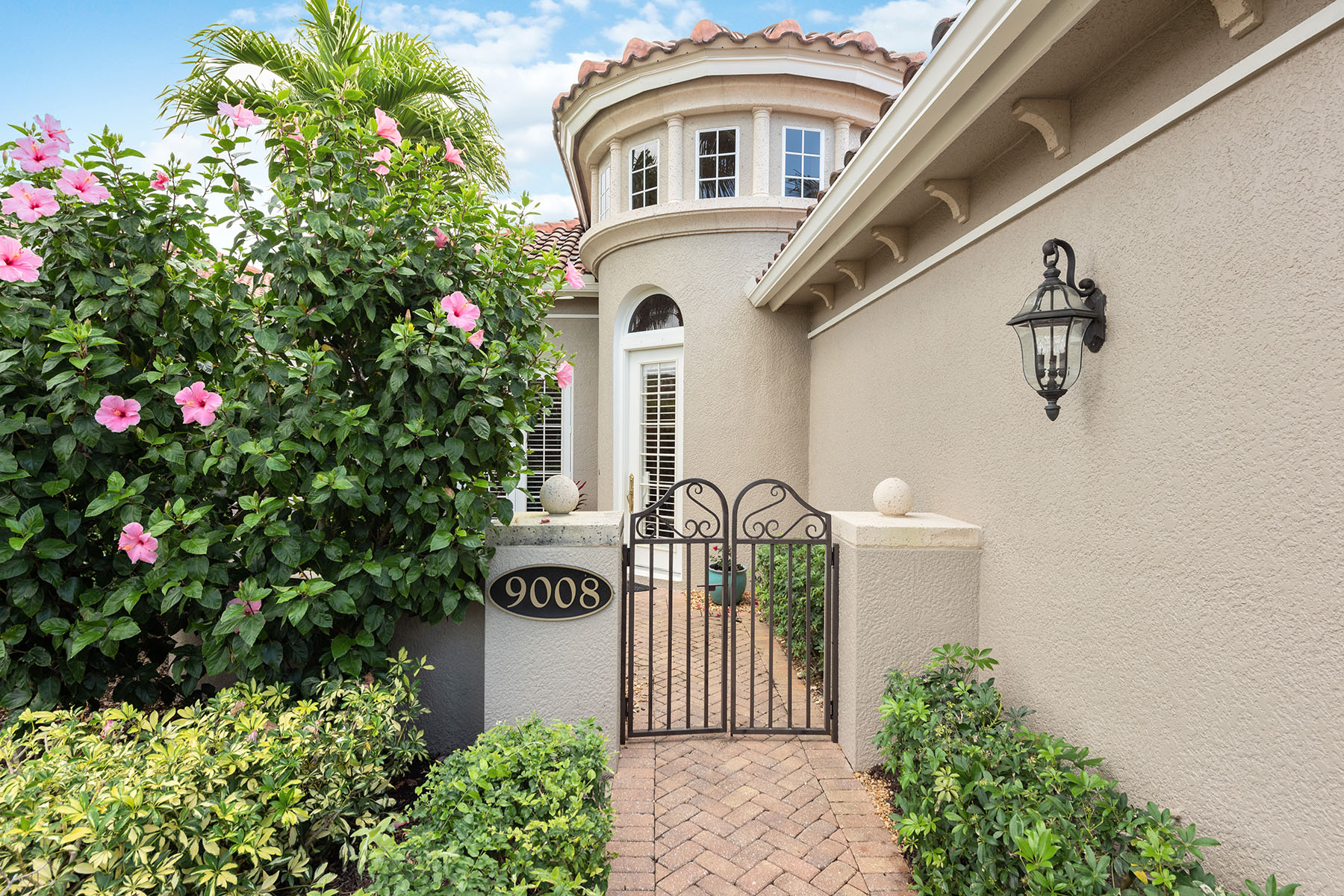 9008 Cherry Oaks Trail