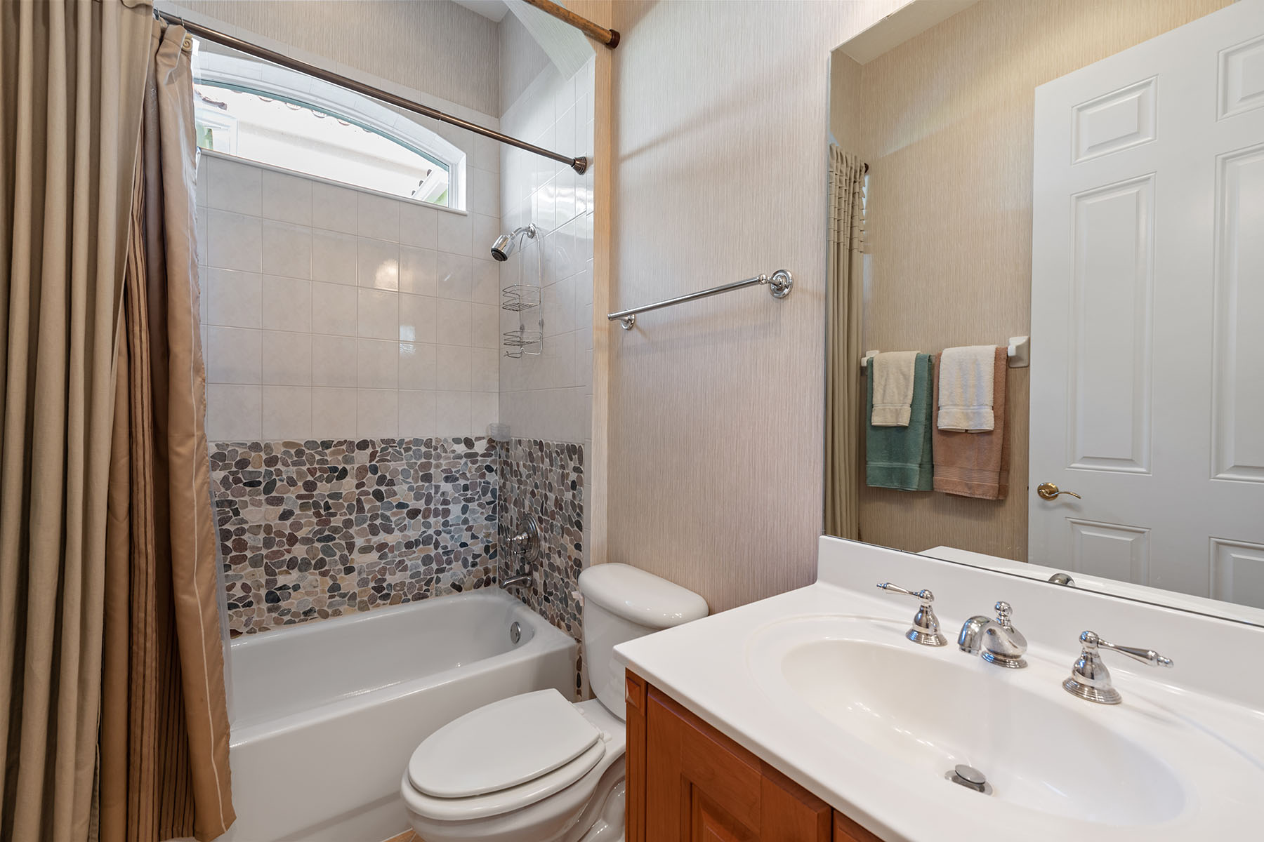 9104 Cherry Oaks Trail