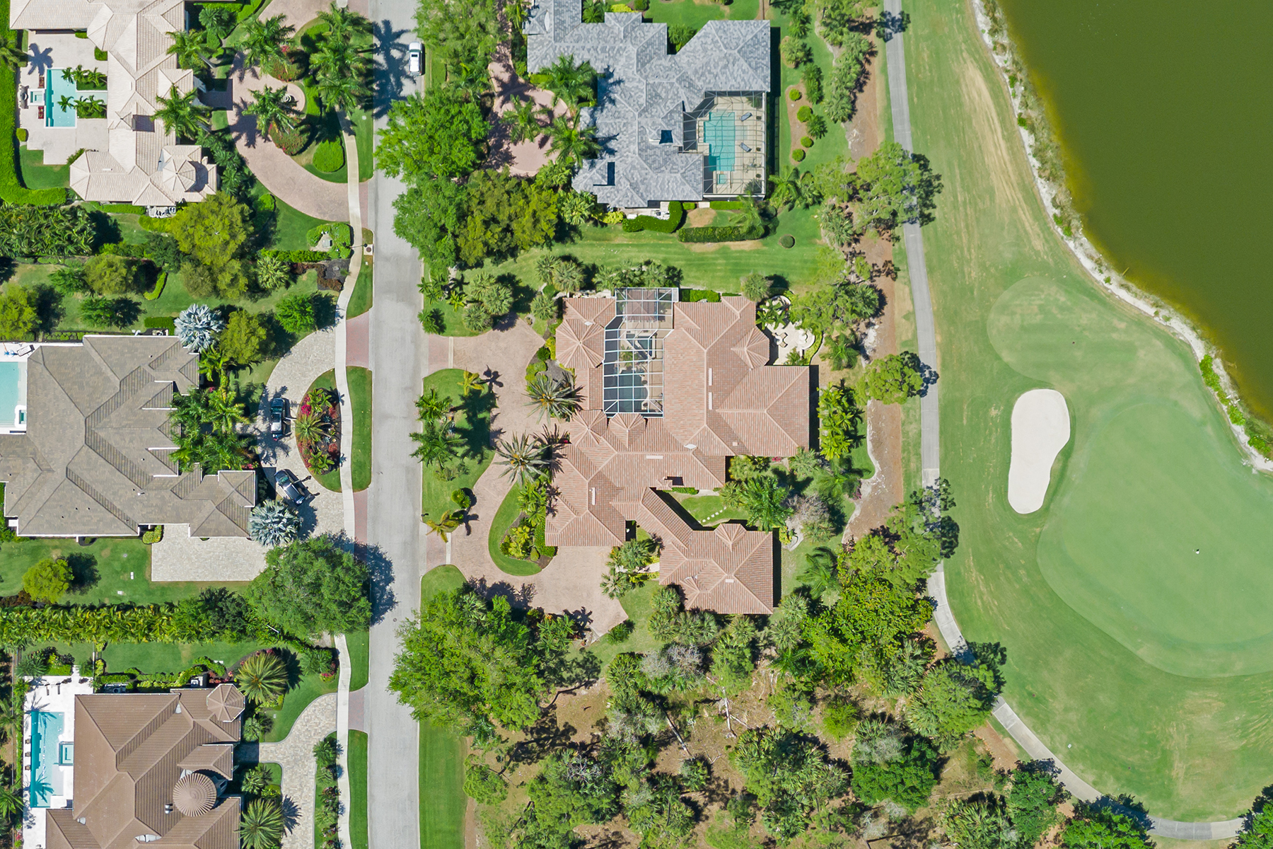 5055 Groveland Terrace