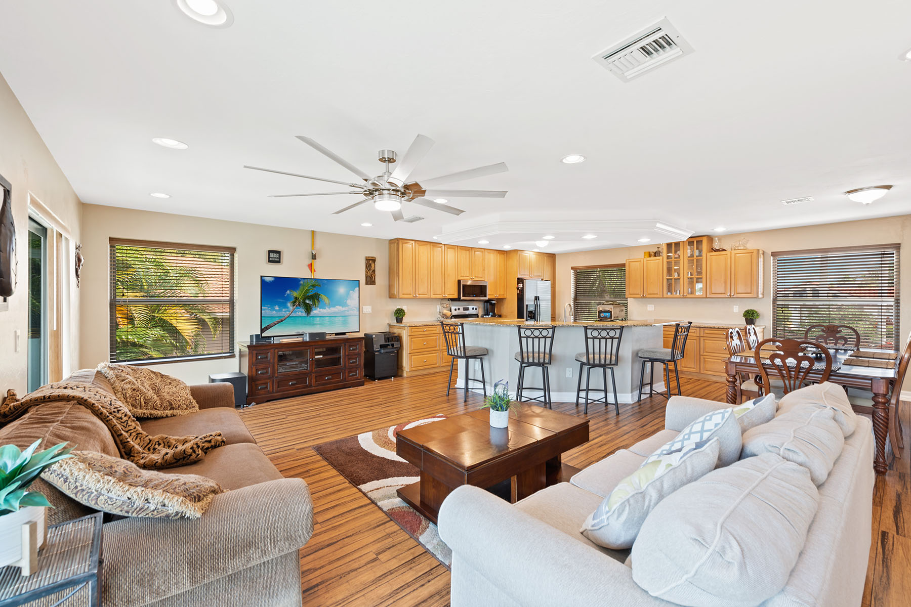 252 Barfield Drive N