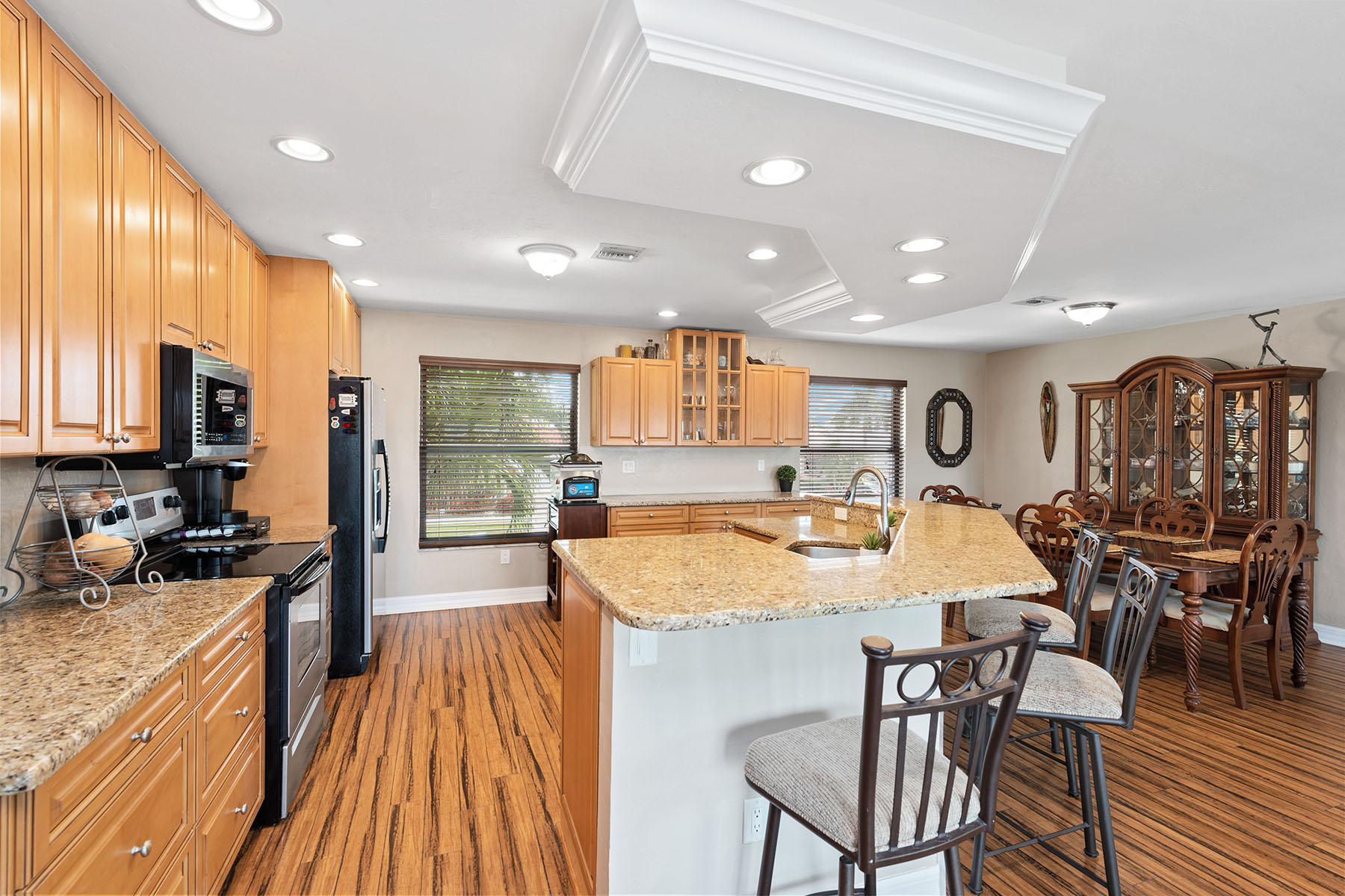 252 Barfield Drive N