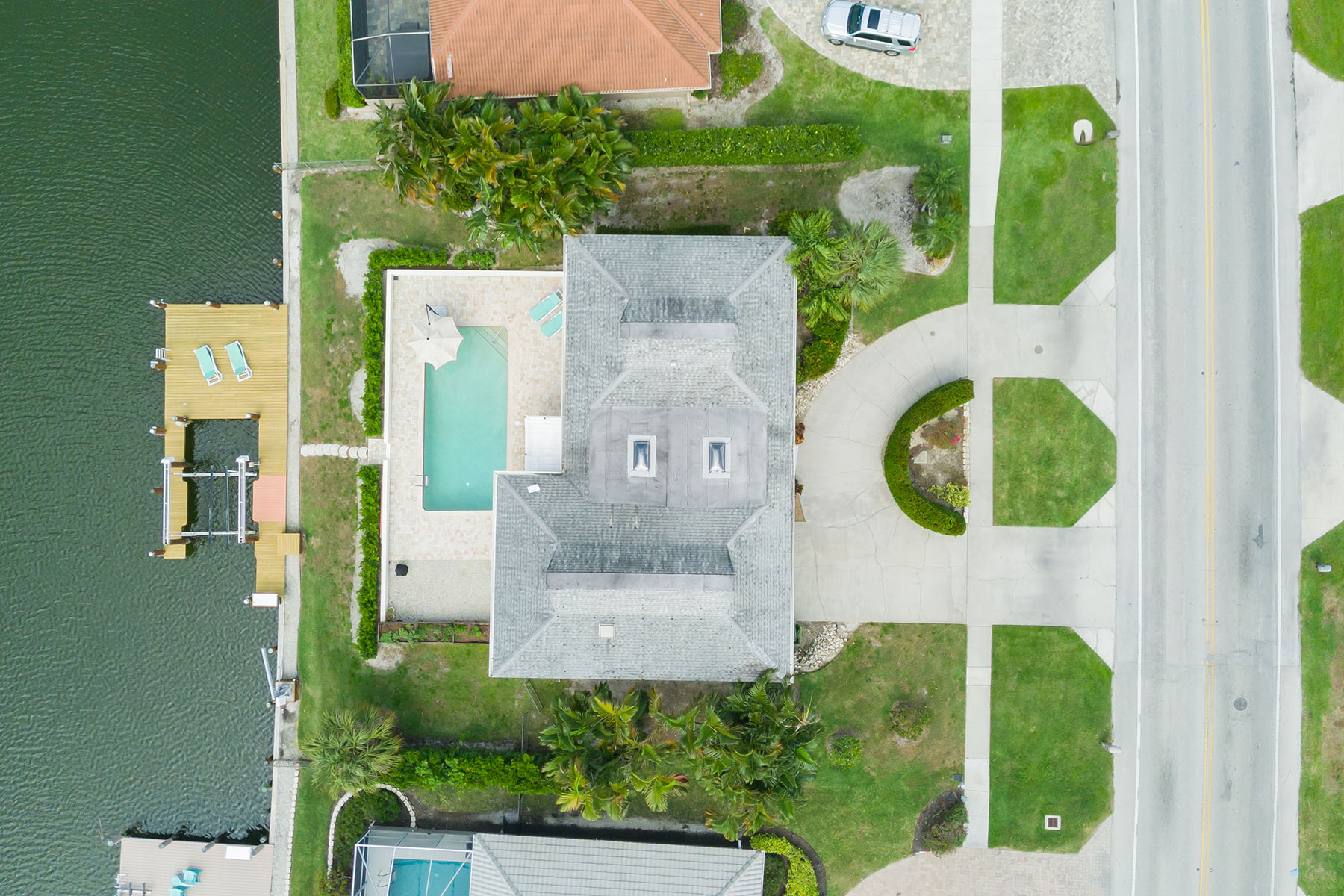 252 Barfield Drive N