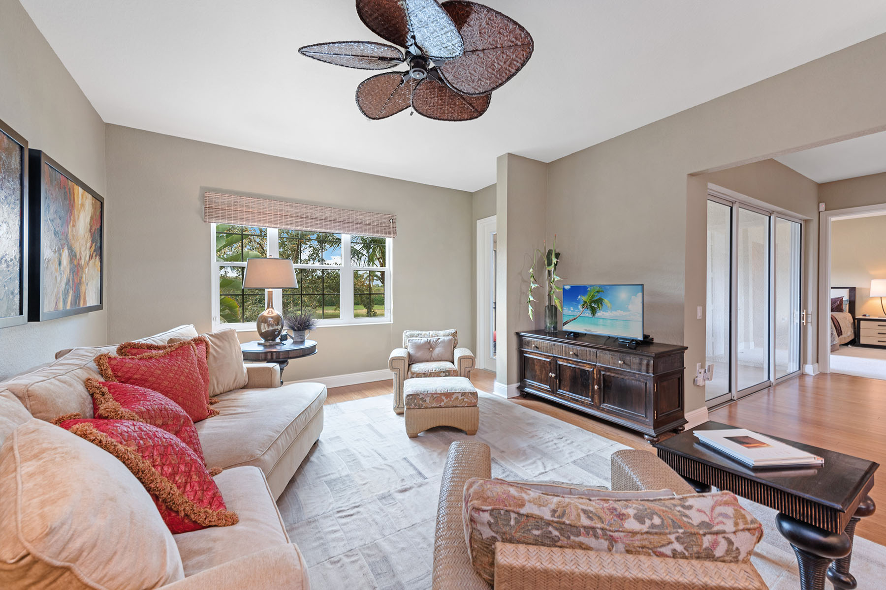 9206 Museo Circle , 203