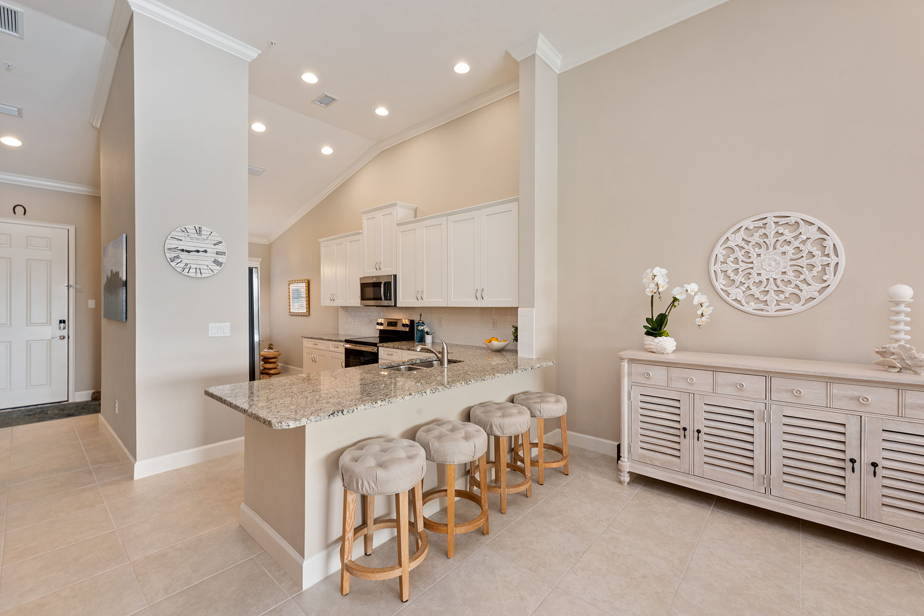 9420 Benvenuto Court , 202