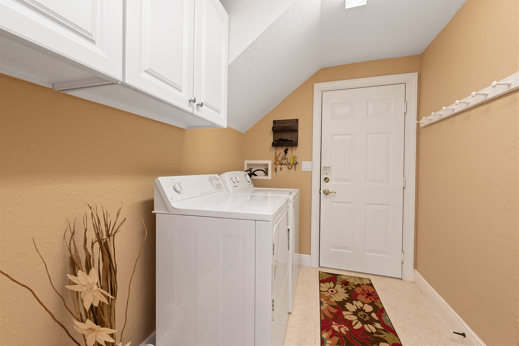 4610 Hawks Nest Drive , 104