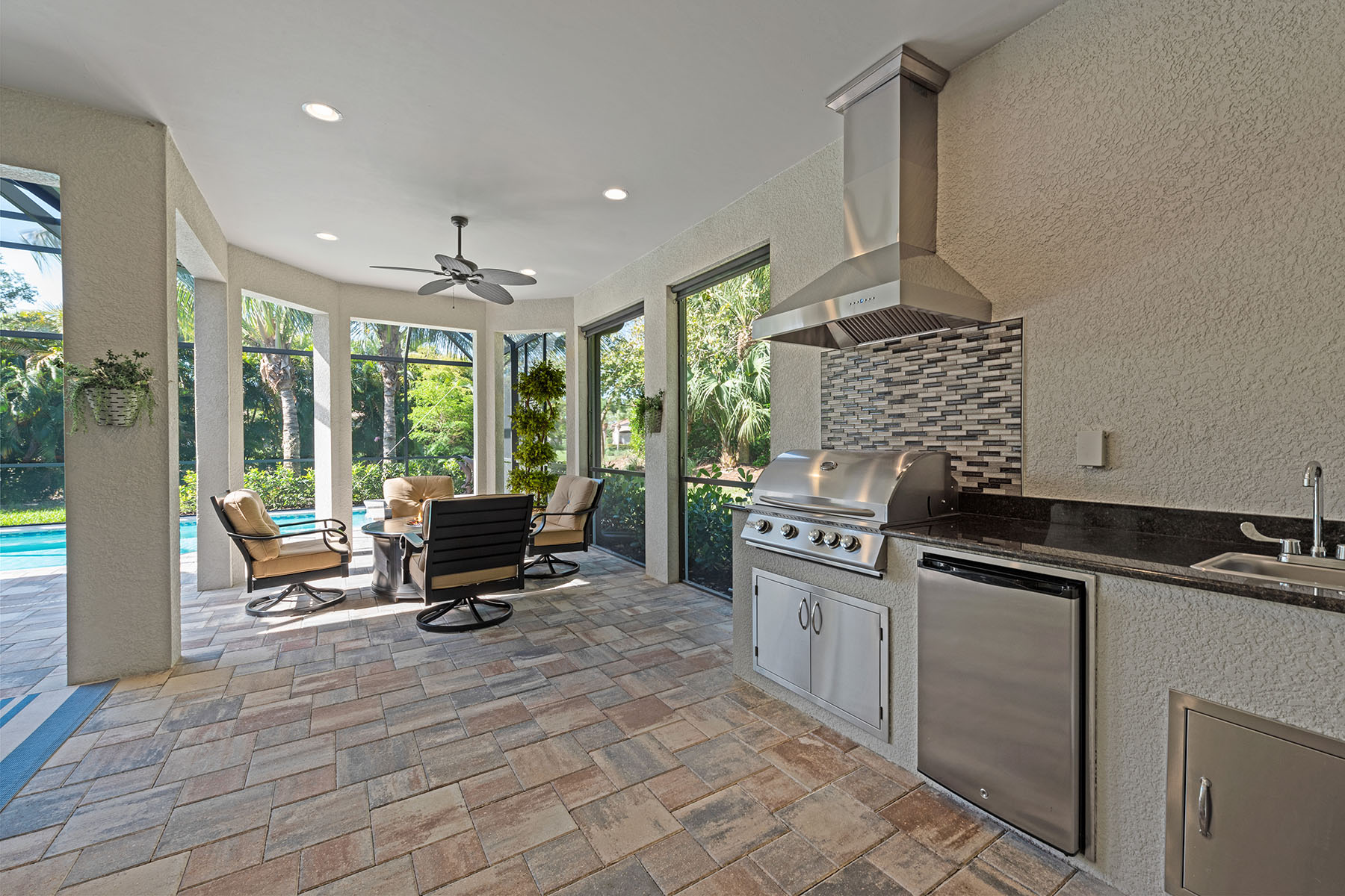 9564 Campanile Circle
