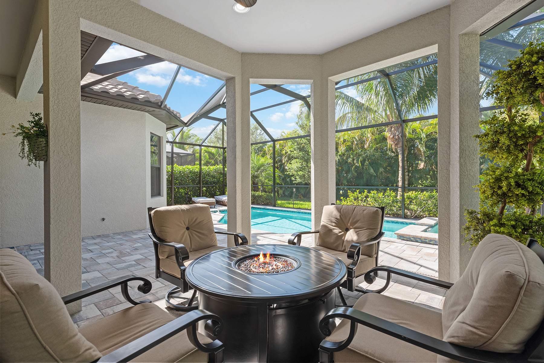 9564 Campanile Circle