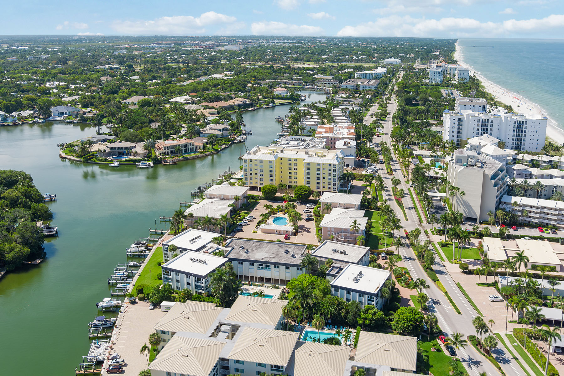 1930 Gulf Shore Boulevard N , D101