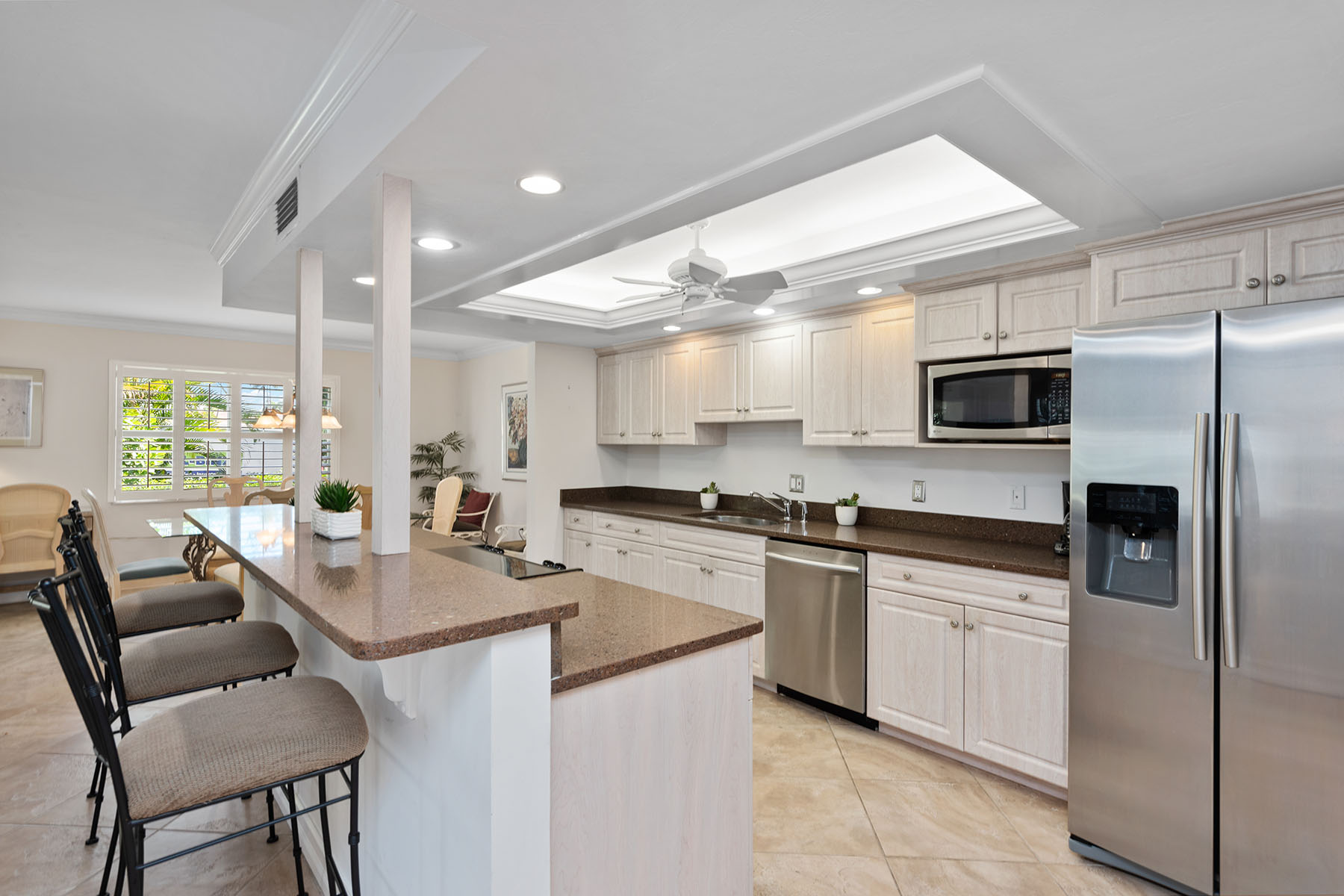 1930 Gulf Shore Boulevard N , D101