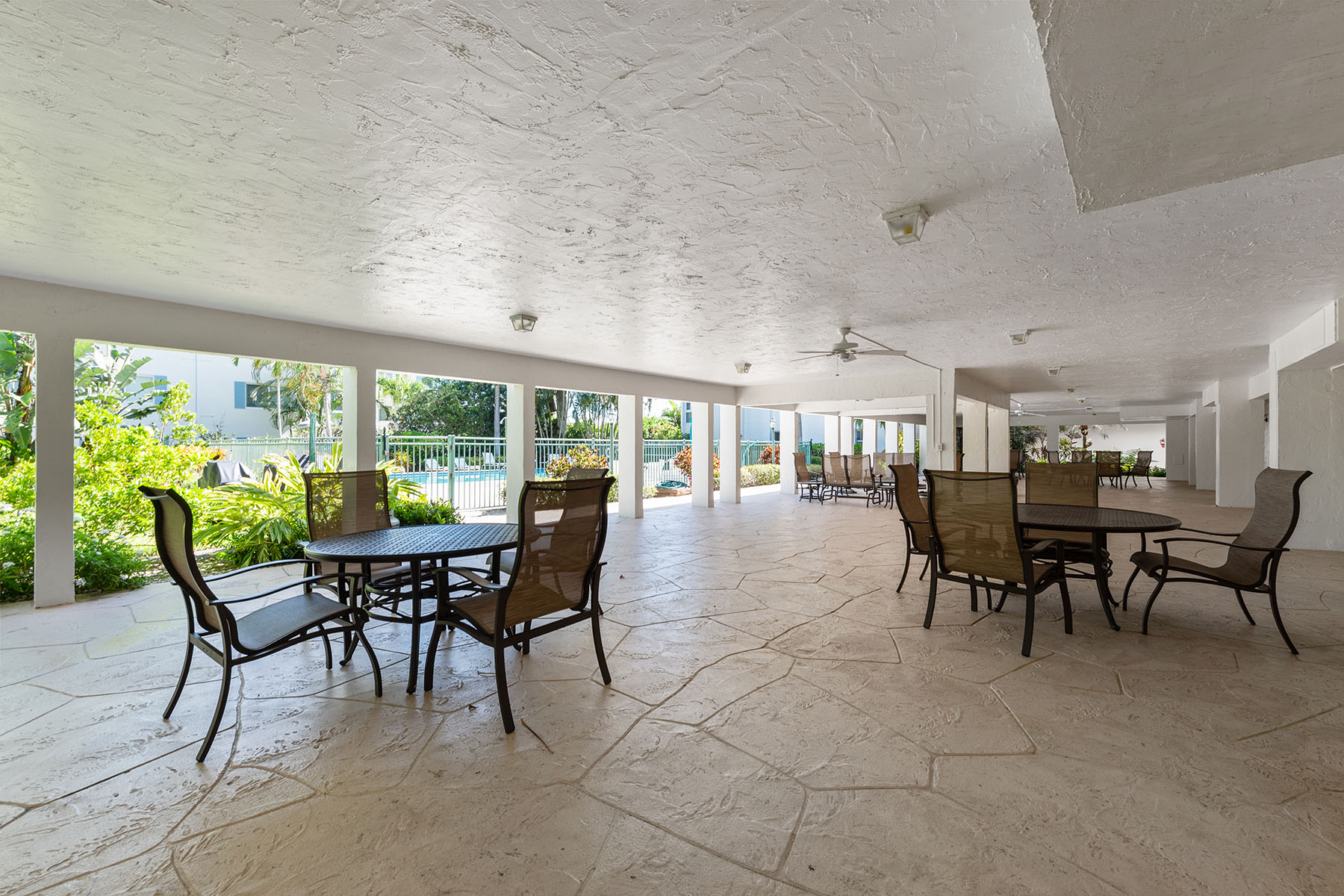 1930 Gulf Shore Boulevard N , D101