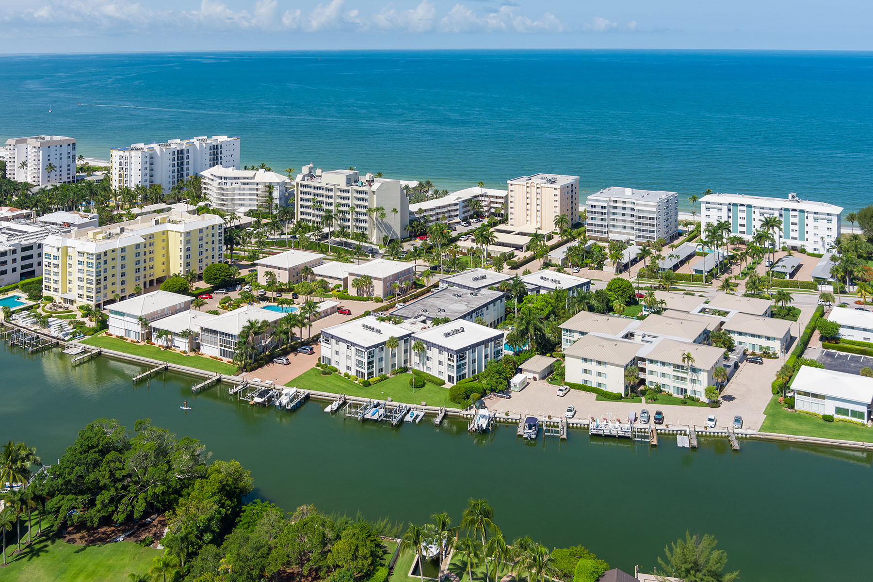 1930 Gulf Shore Boulevard N , D101