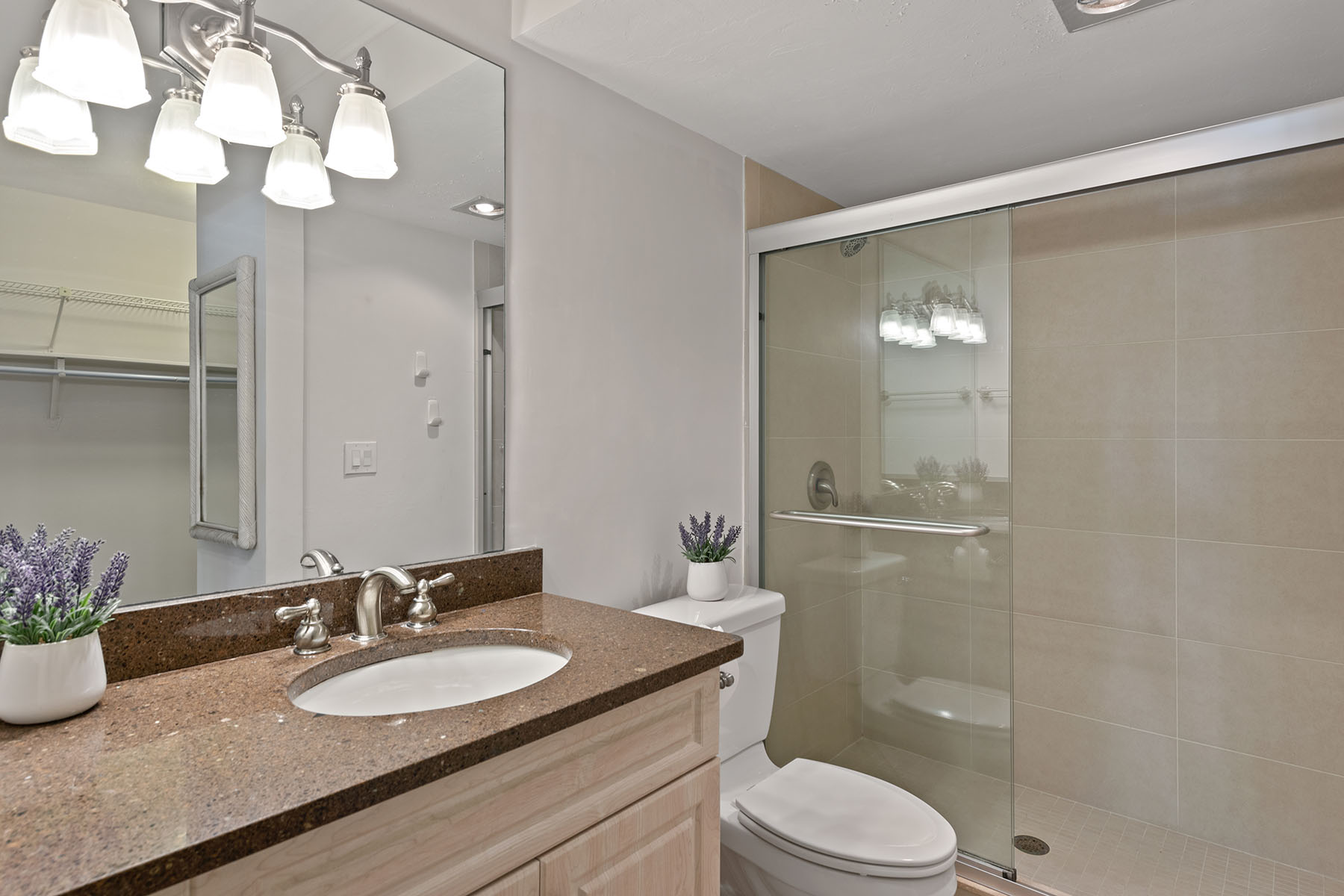1930 Gulf Shore Boulevard N , D101