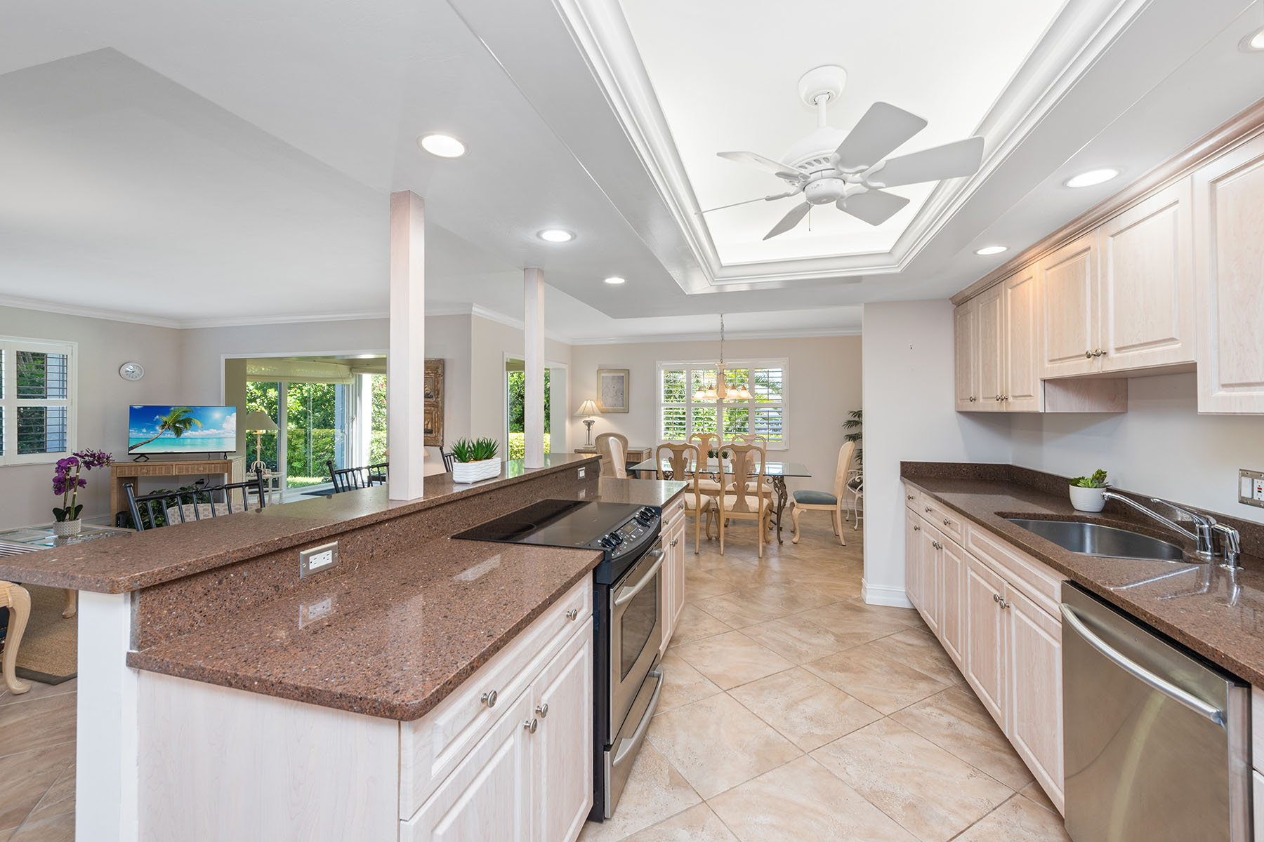 1930 Gulf Shore Boulevard N , D101