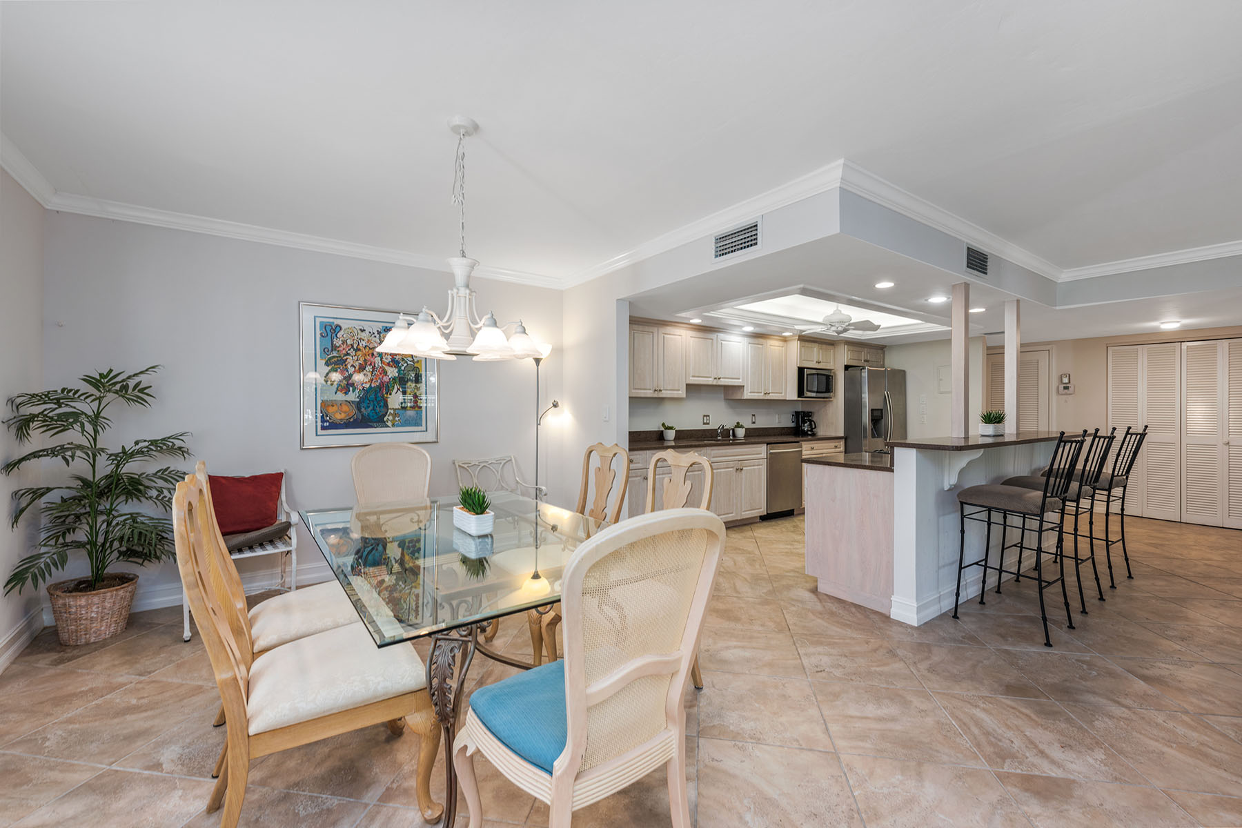1930 Gulf Shore Boulevard N , D101