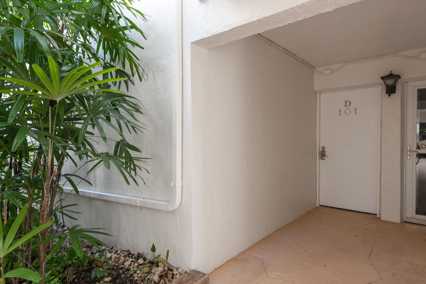 1930 Gulf Shore Boulevard N , D101