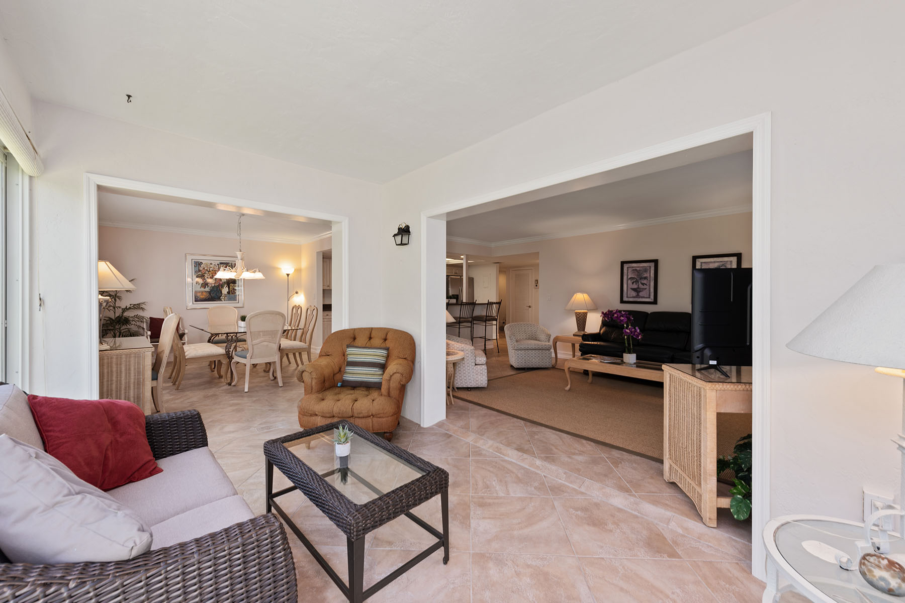 1930 Gulf Shore Boulevard N , D101