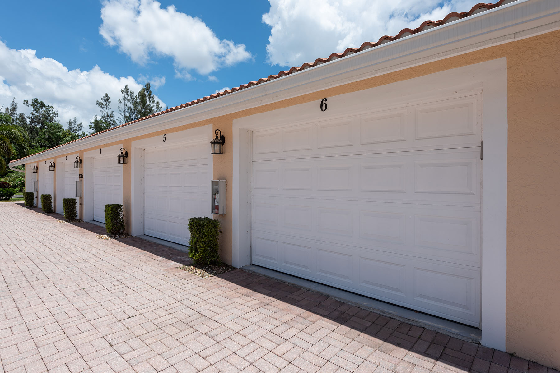 2395 Bayou Lane , 6