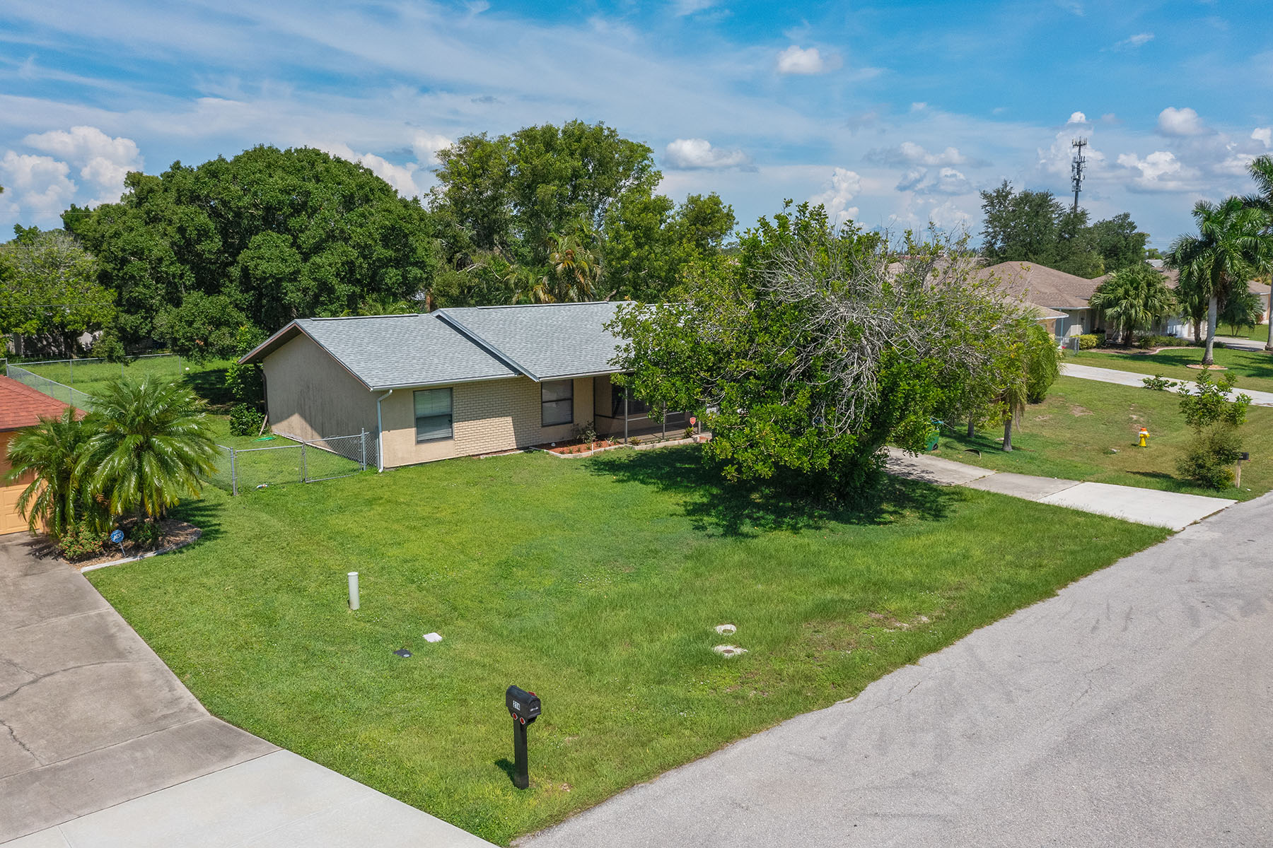 218 NE 10th Place