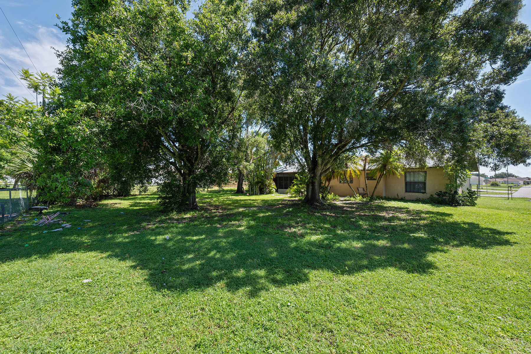 218 NE 10th Place