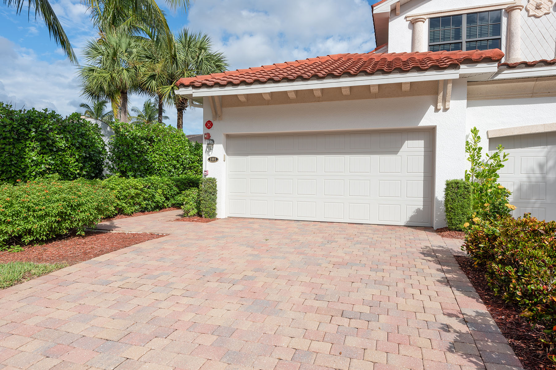 3149 Aviamar Circle , 101