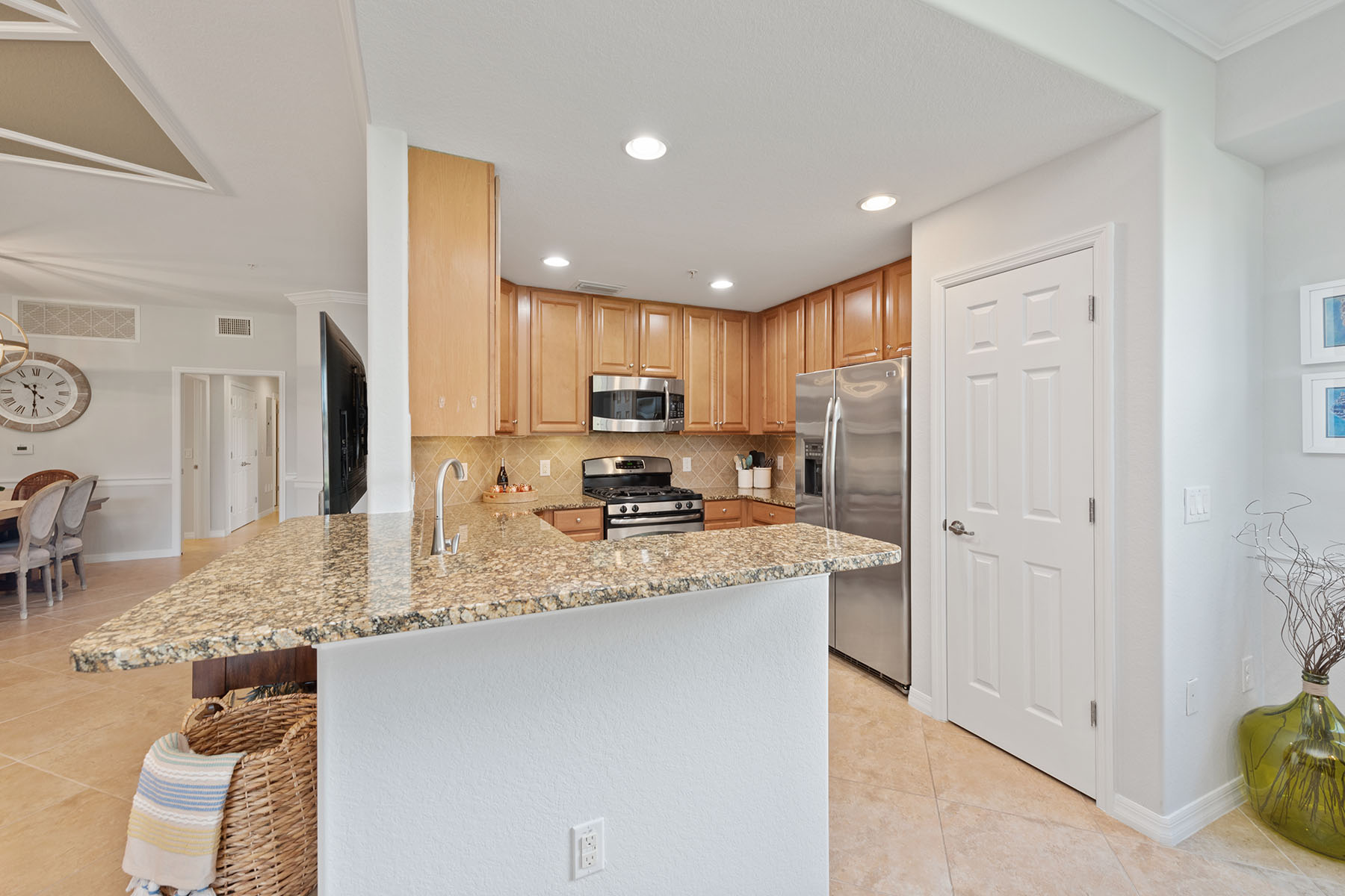 3149 Aviamar Circle , 101