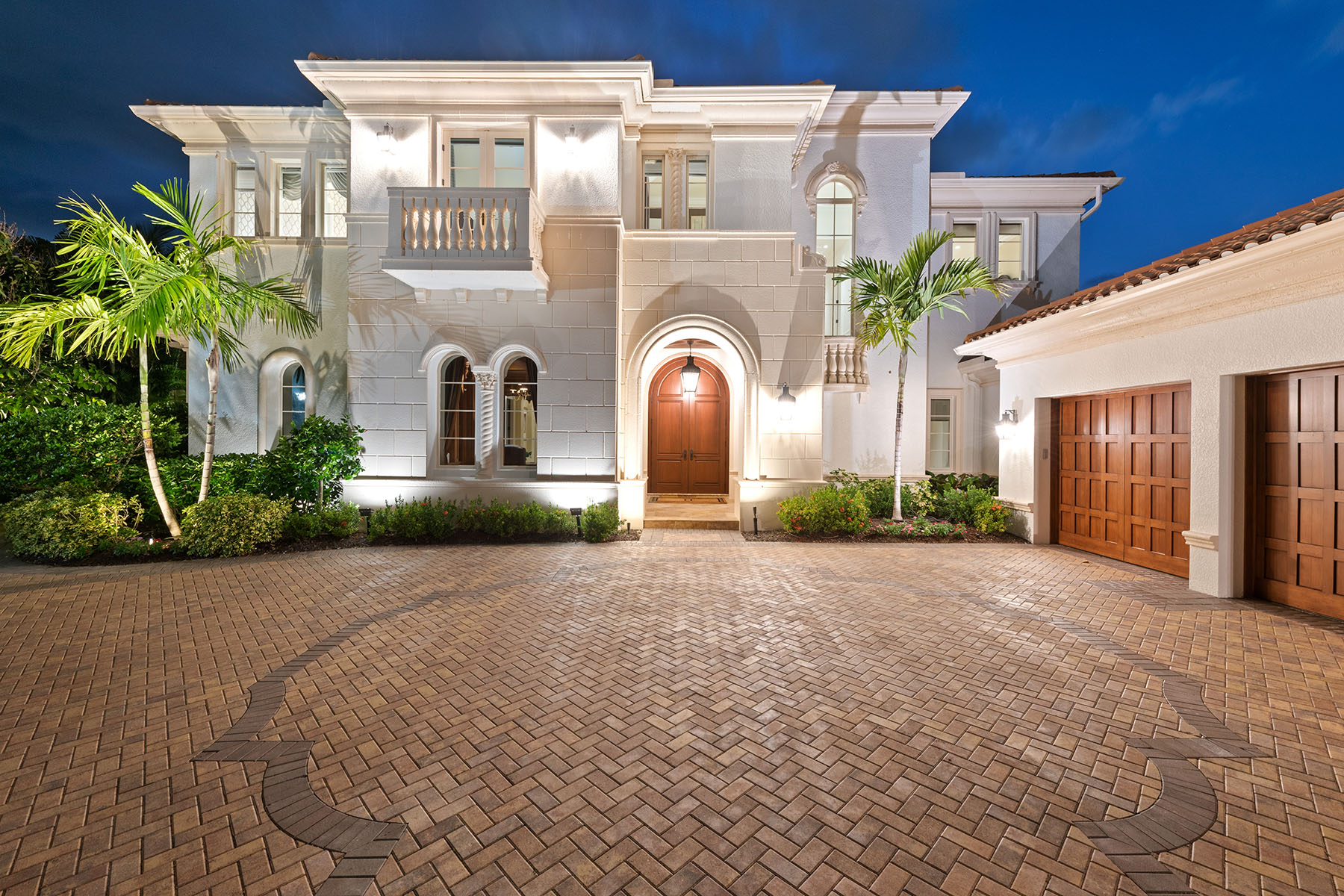3855 Isla Del Sol Way