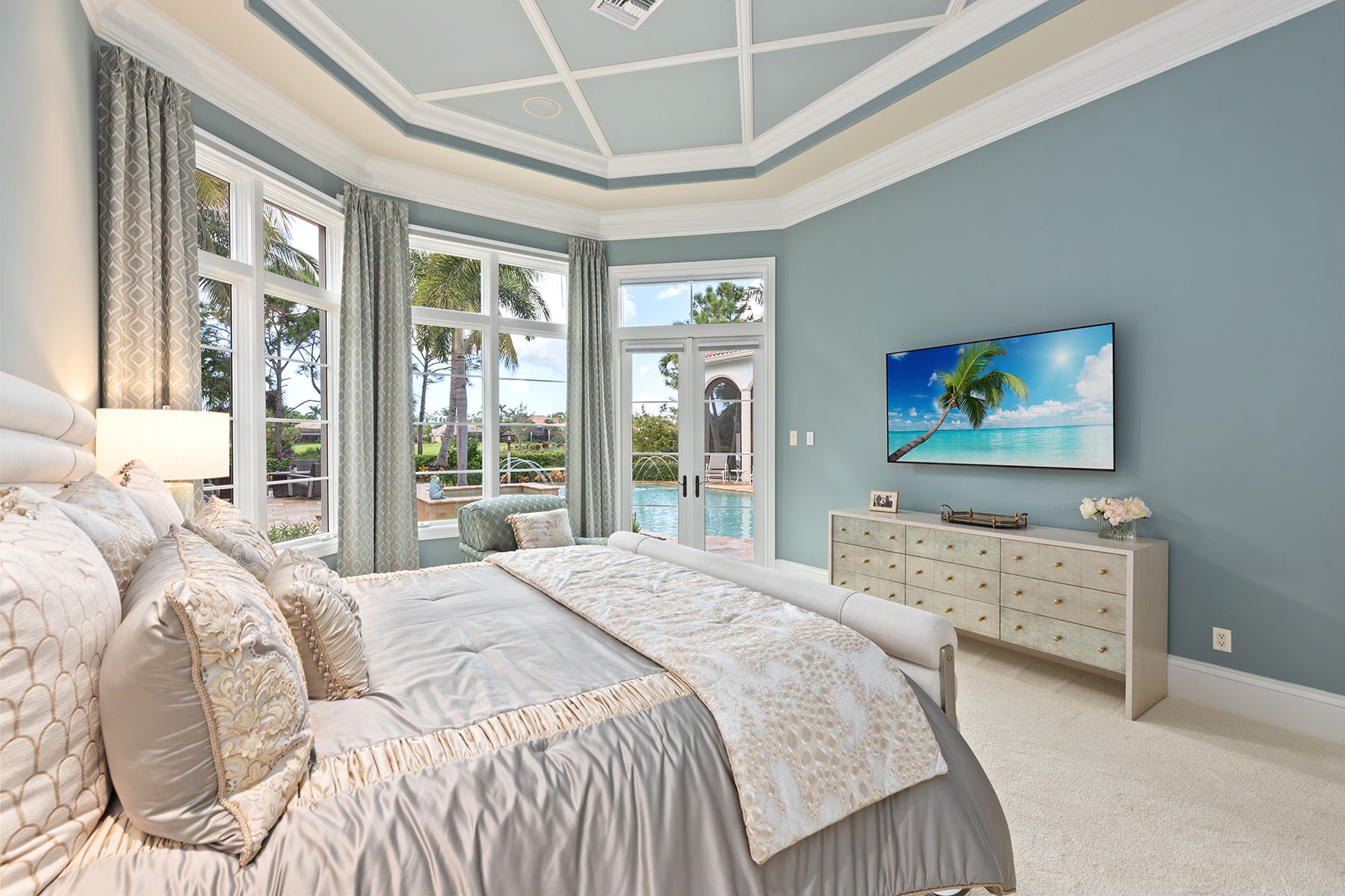 3855 Isla Del Sol Way