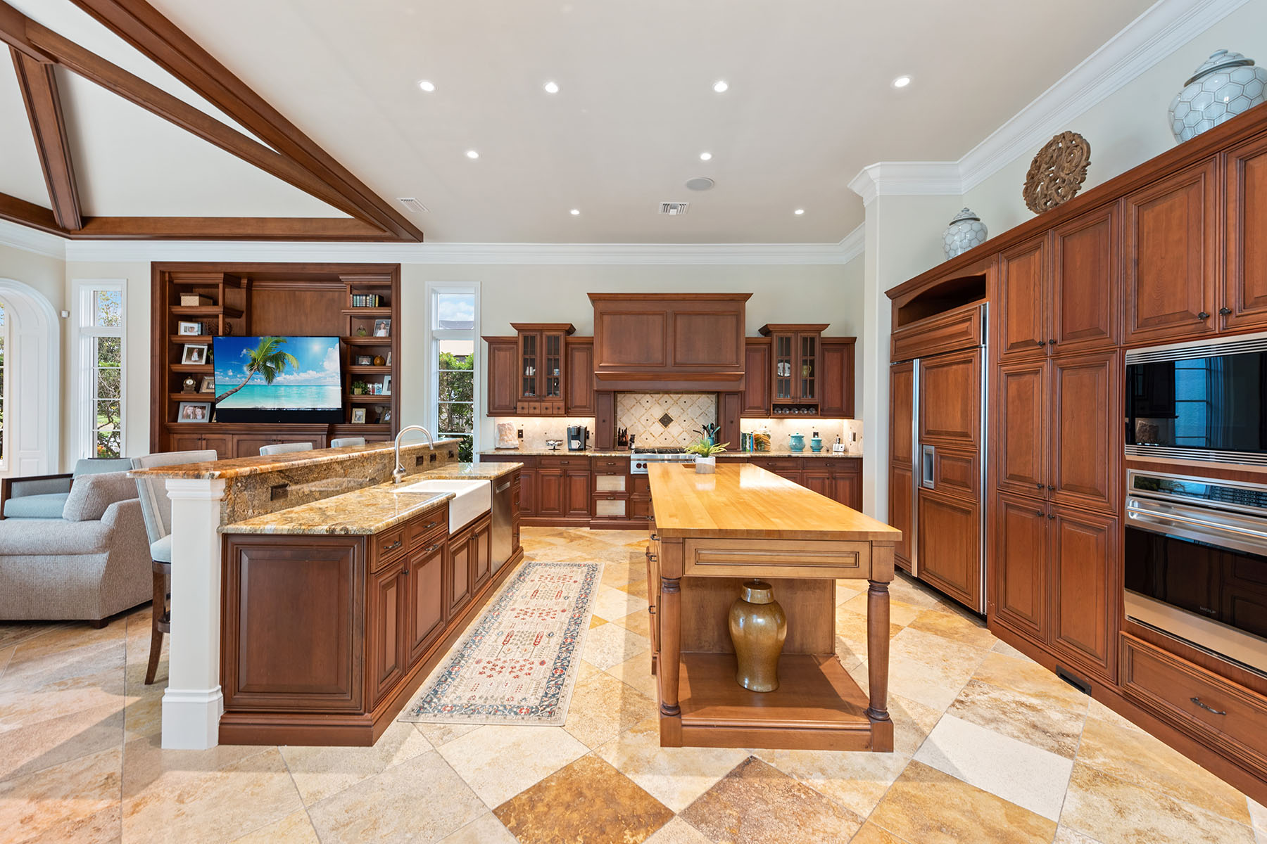 3855 Isla Del Sol Way