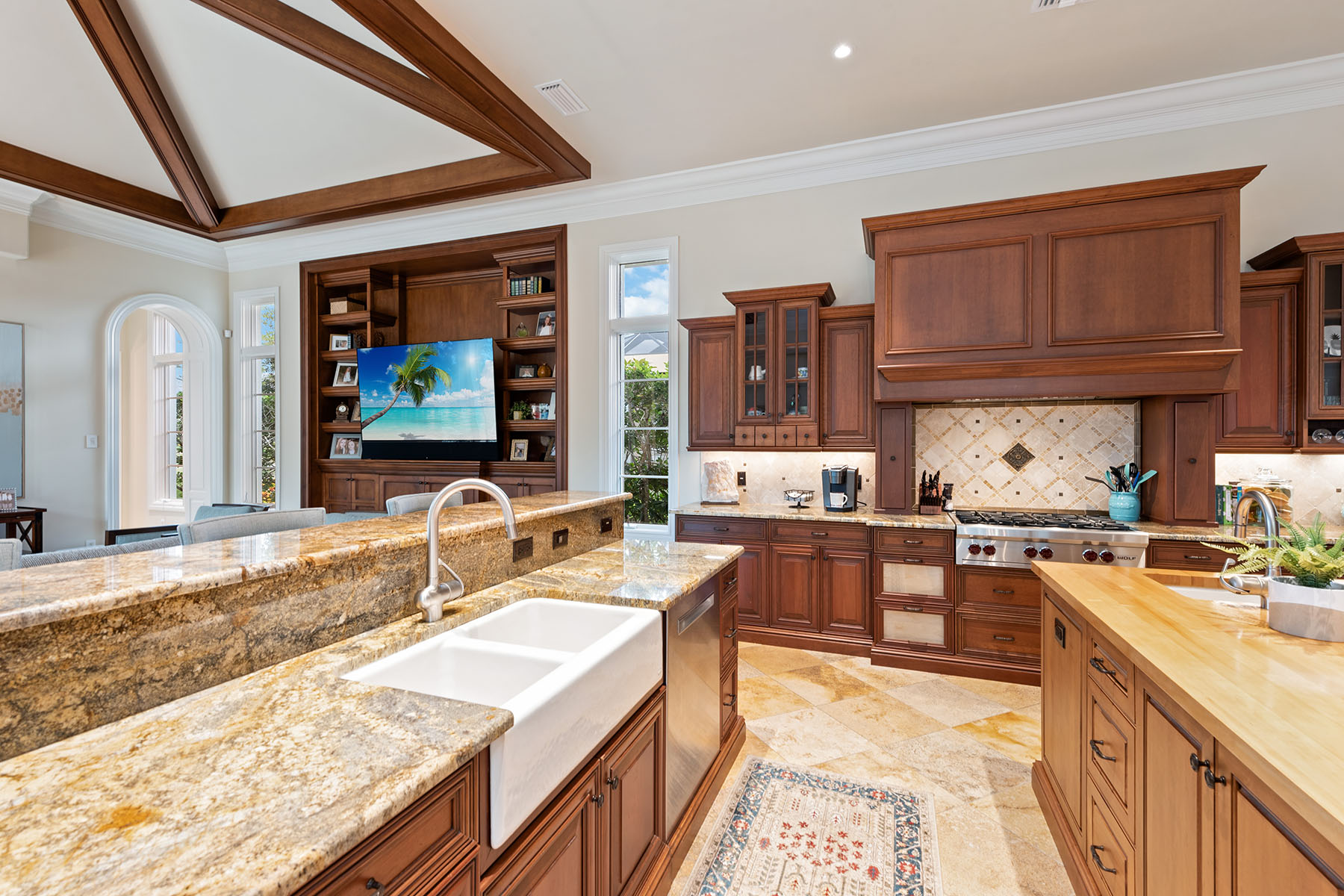 3855 Isla Del Sol Way