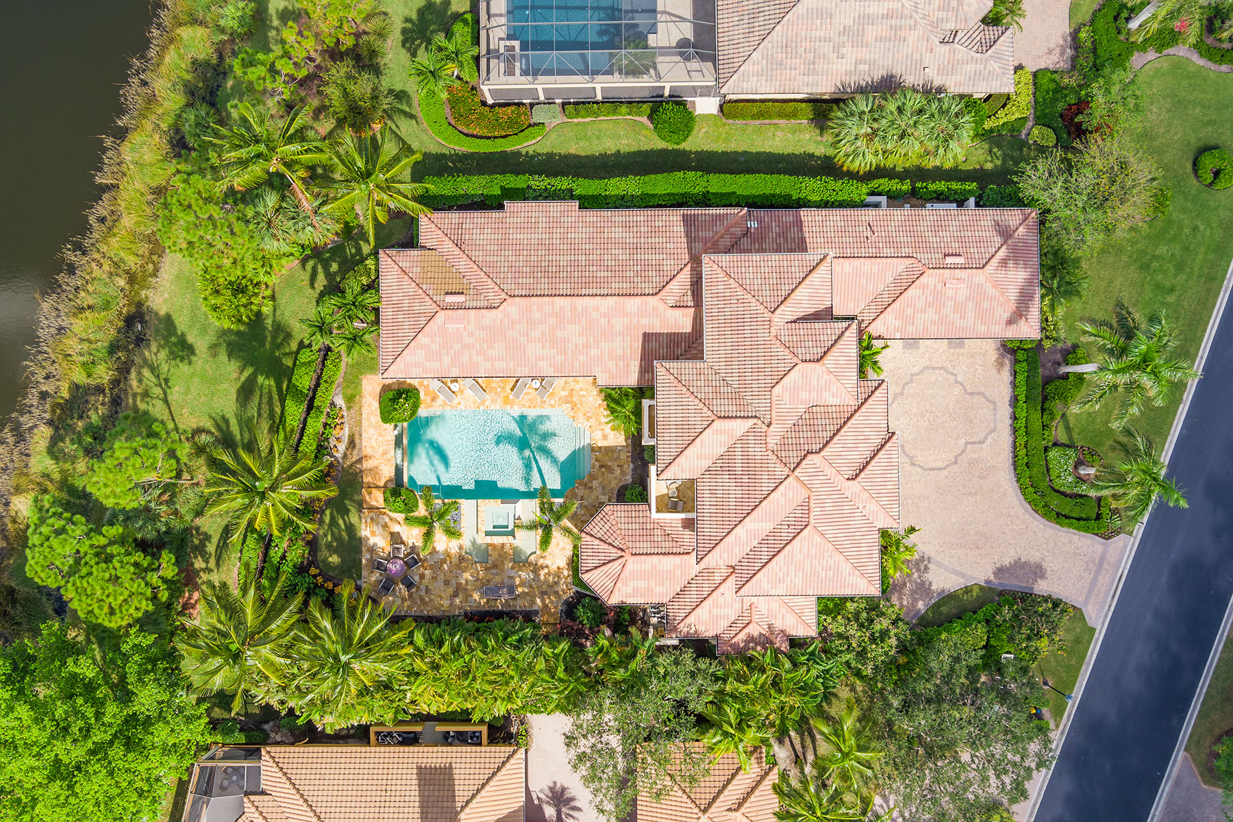 3855 Isla Del Sol Way