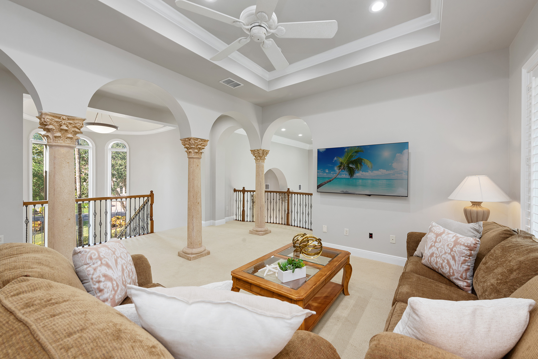 3856 Isla Del Sol Way