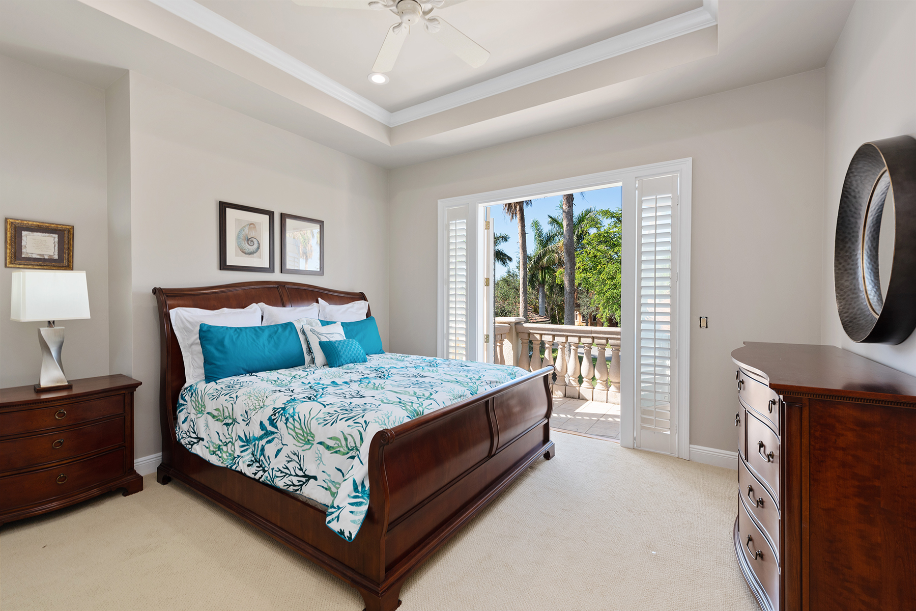 3856 Isla Del Sol Way