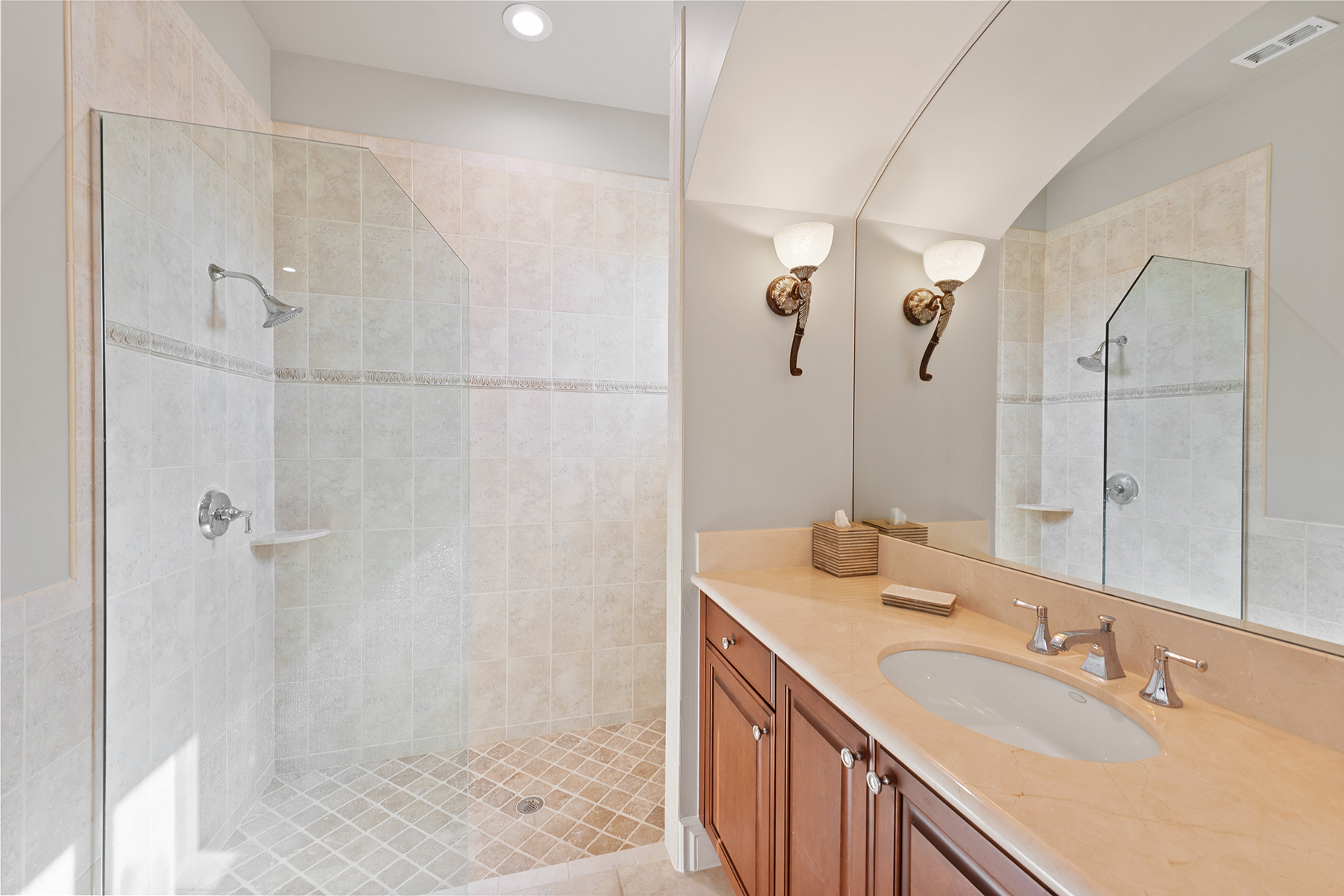3856 Isla Del Sol Way