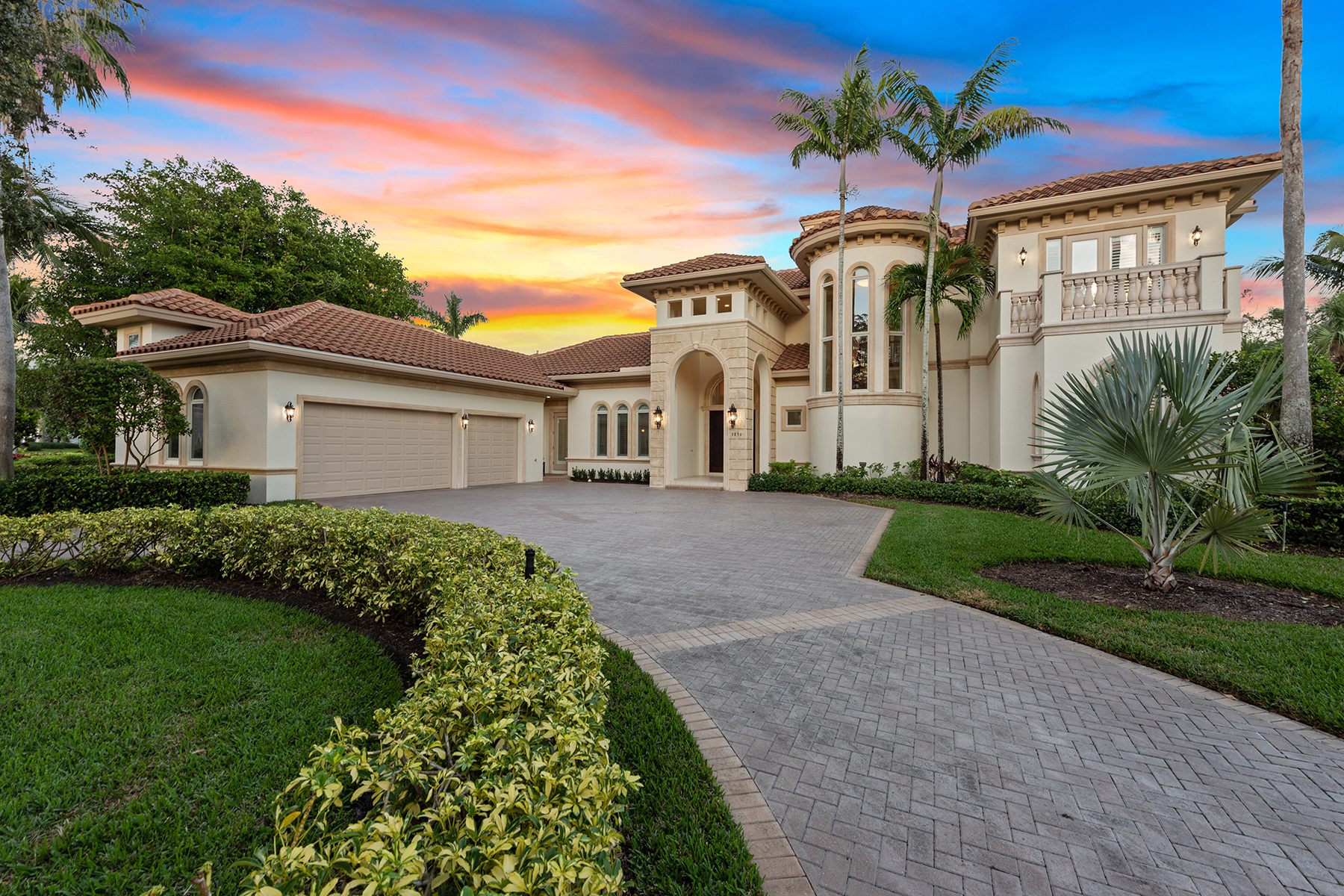 3856 Isla Del Sol Way