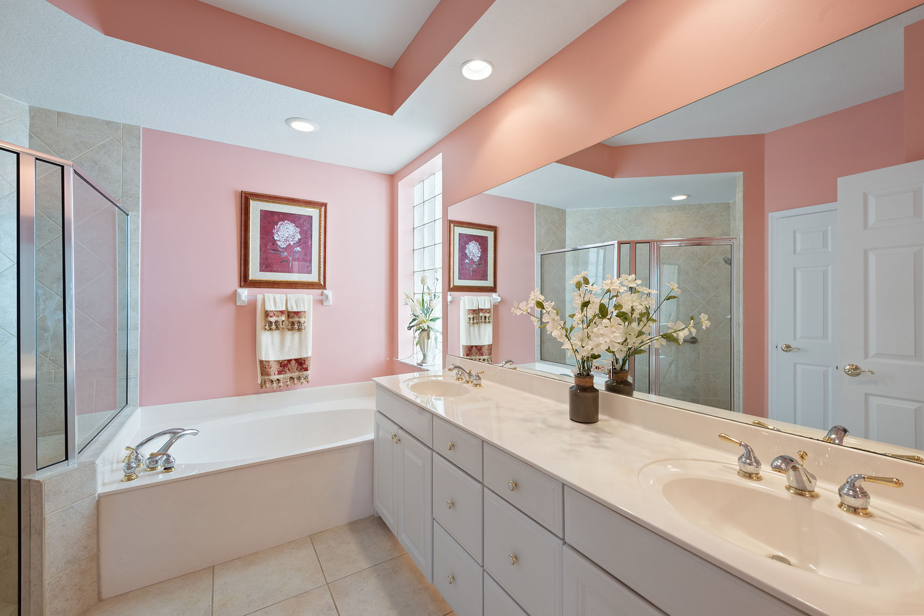 8556 Pepper Tree Way