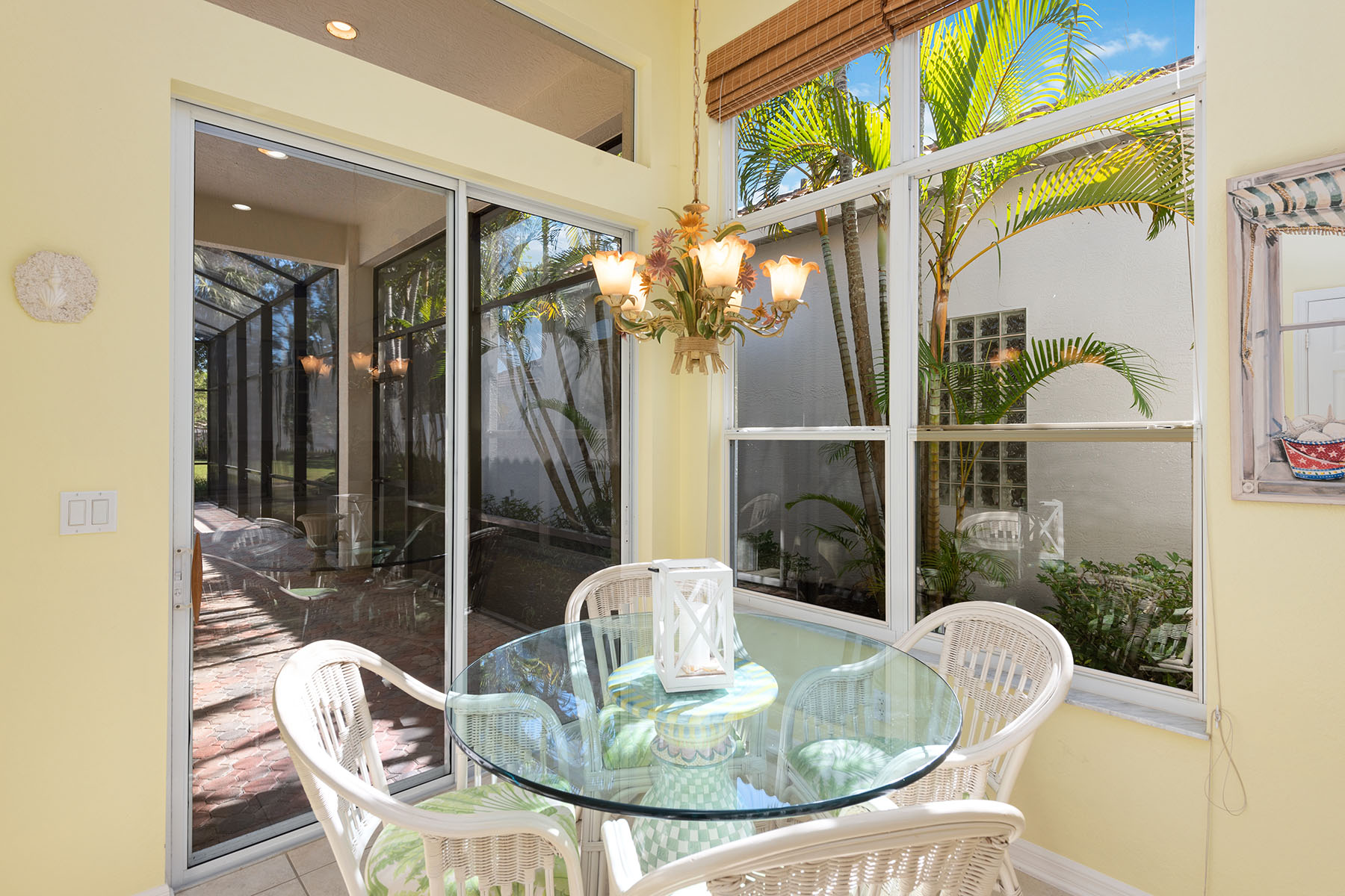 8556 Pepper Tree Way