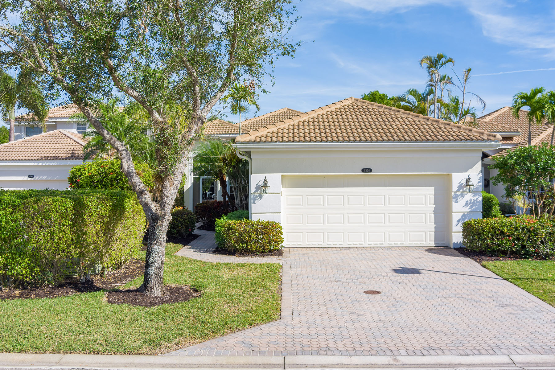 8556 Pepper Tree Way