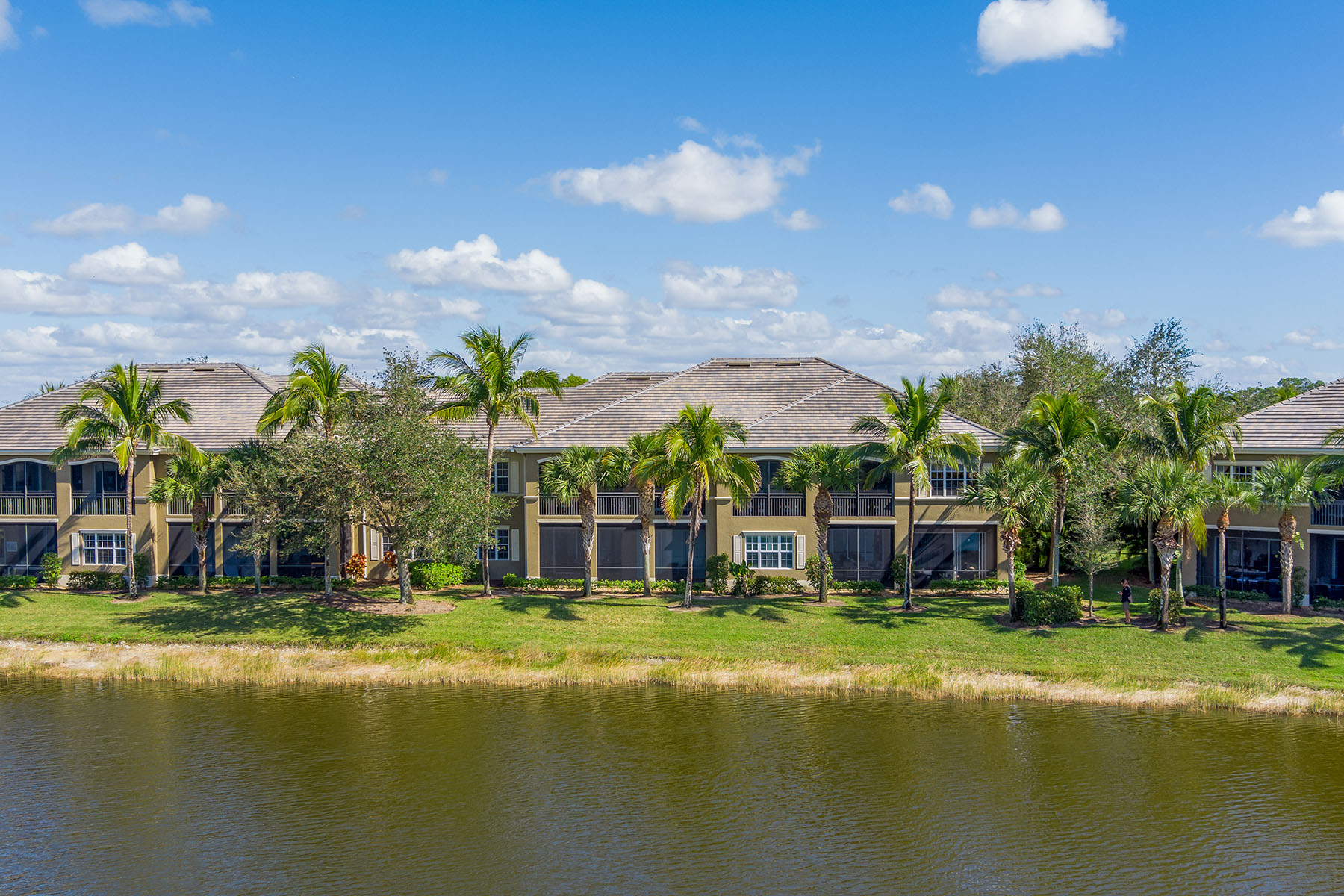 9221 Museo Circle , 102