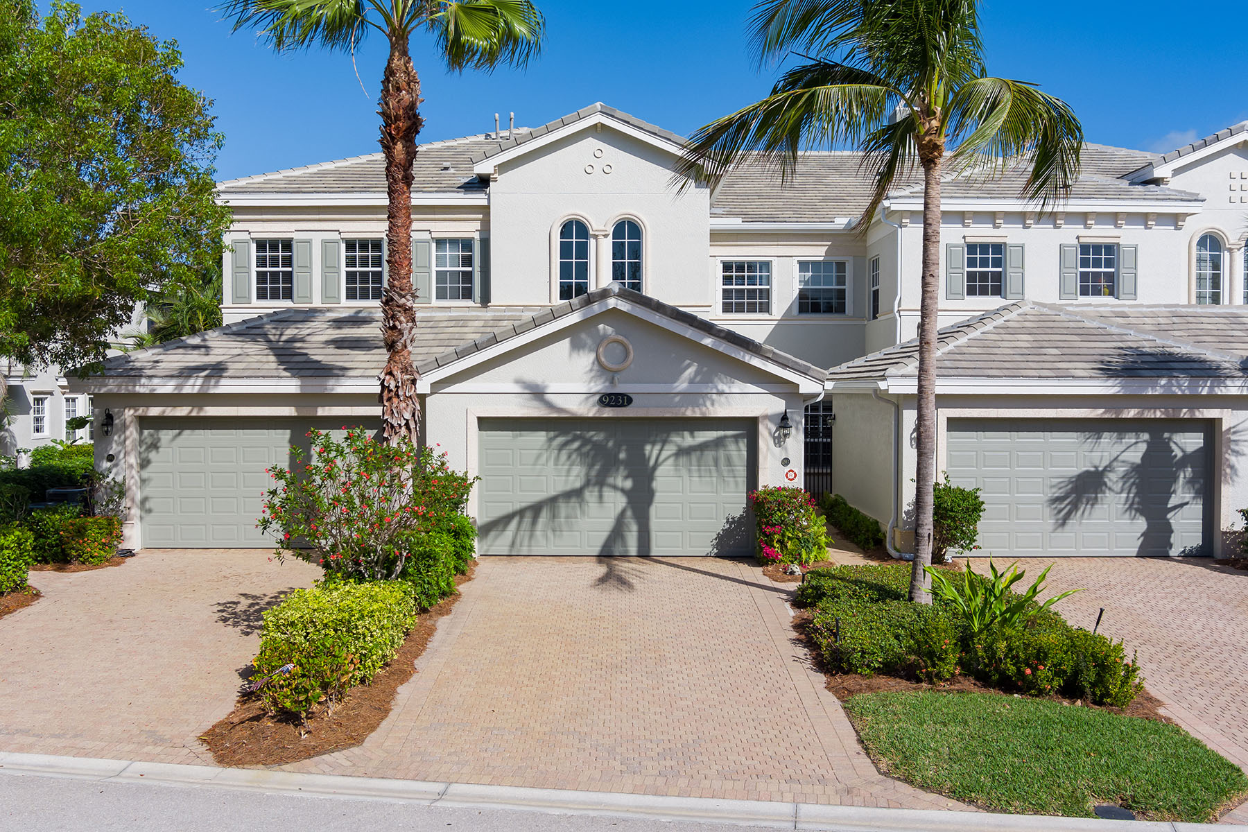 9231 Tesoro Lane , 201