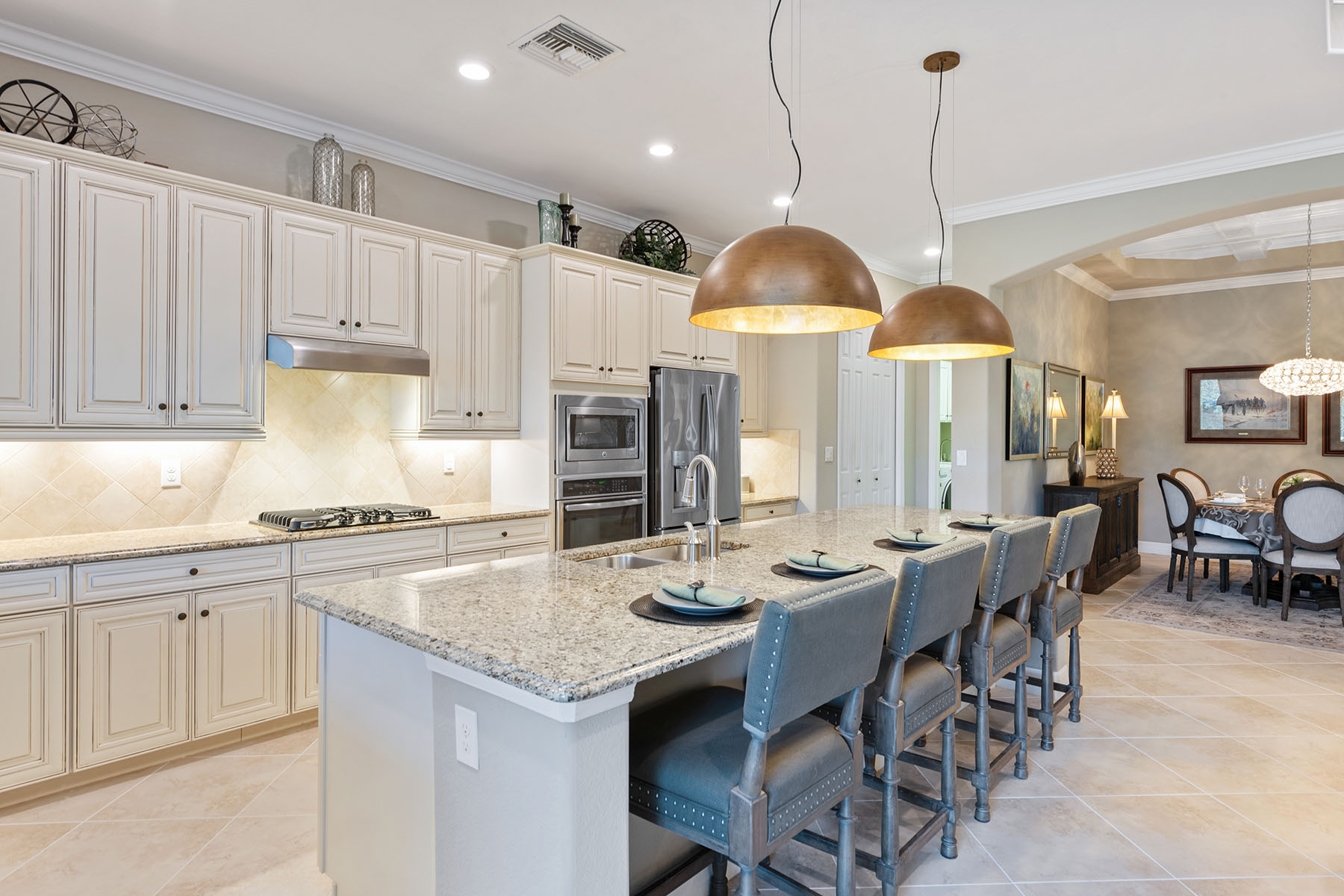 2802 Aviamar Circle