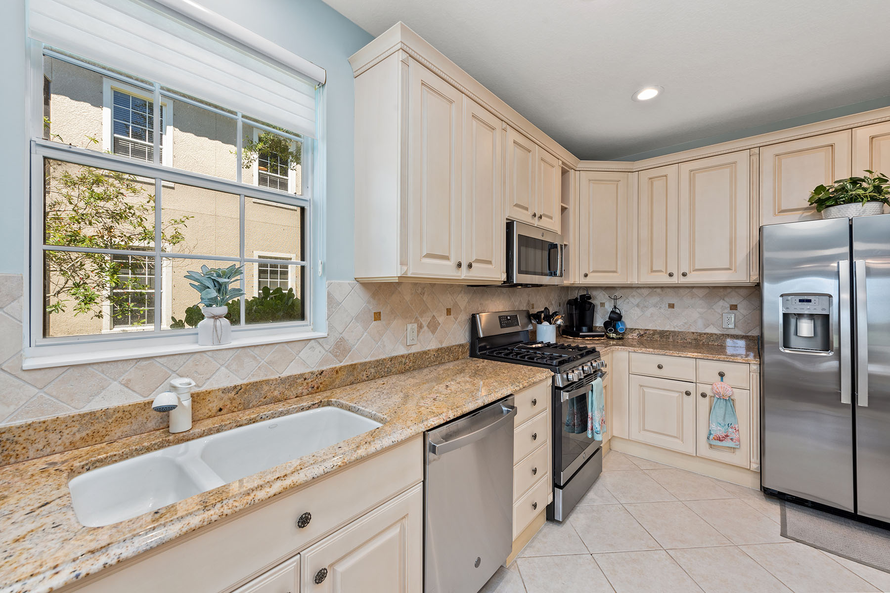 3301 Club Center Boulevard , 102