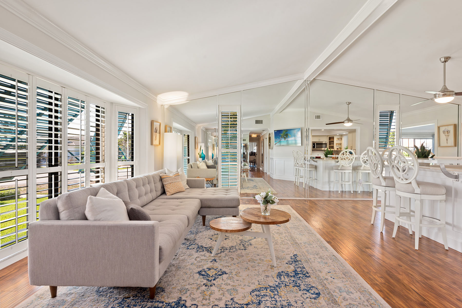 10 S Seas Court