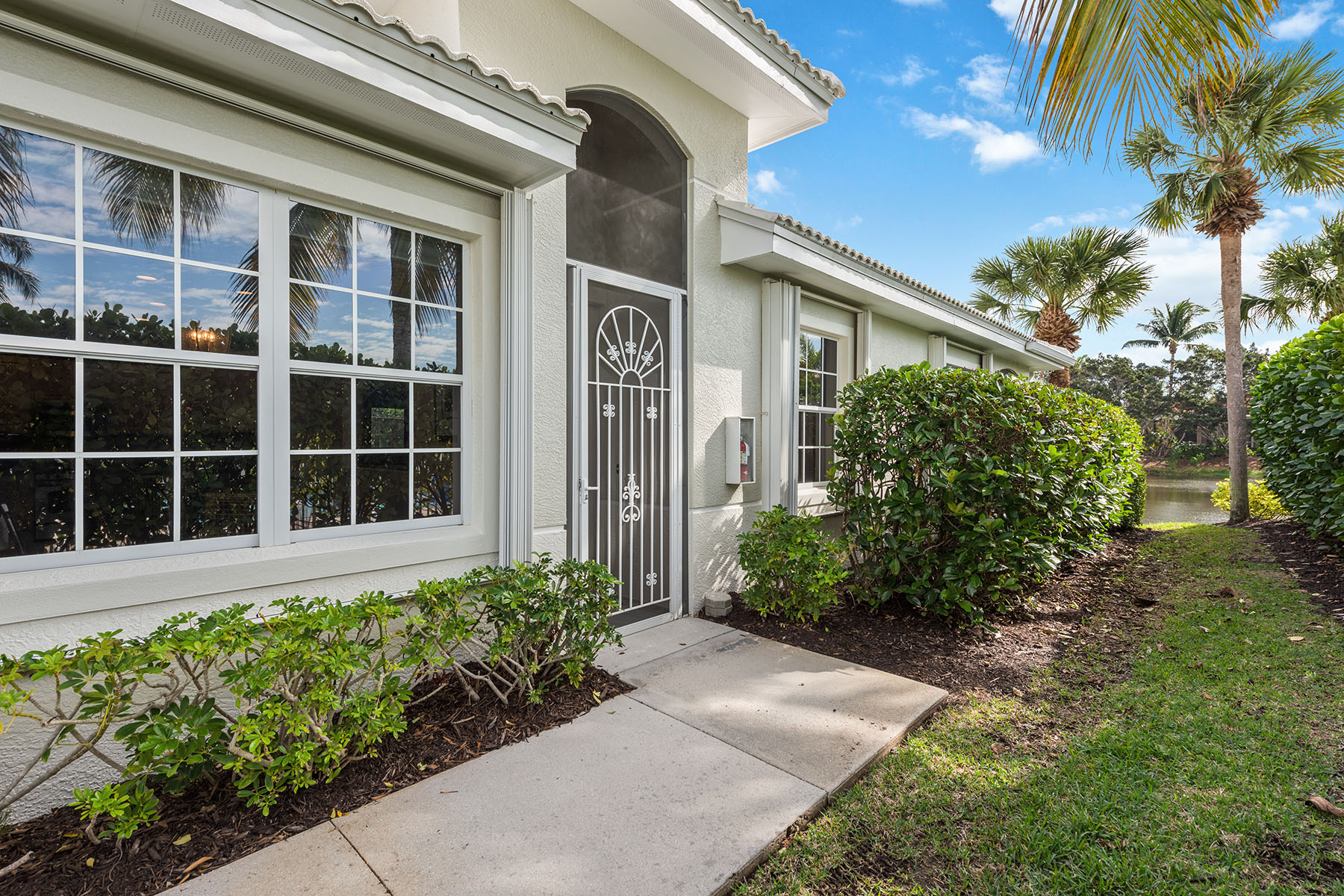 4586 Cardinal Cove Lane