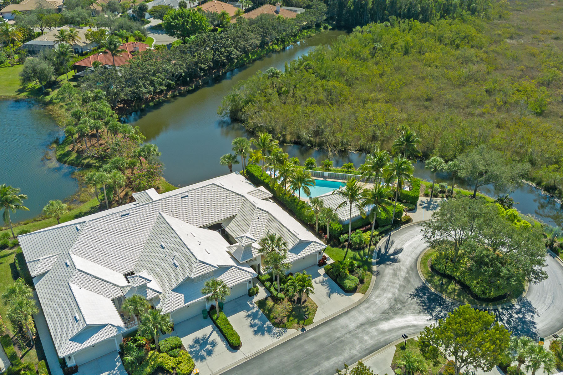 4586 Cardinal Cove Lane