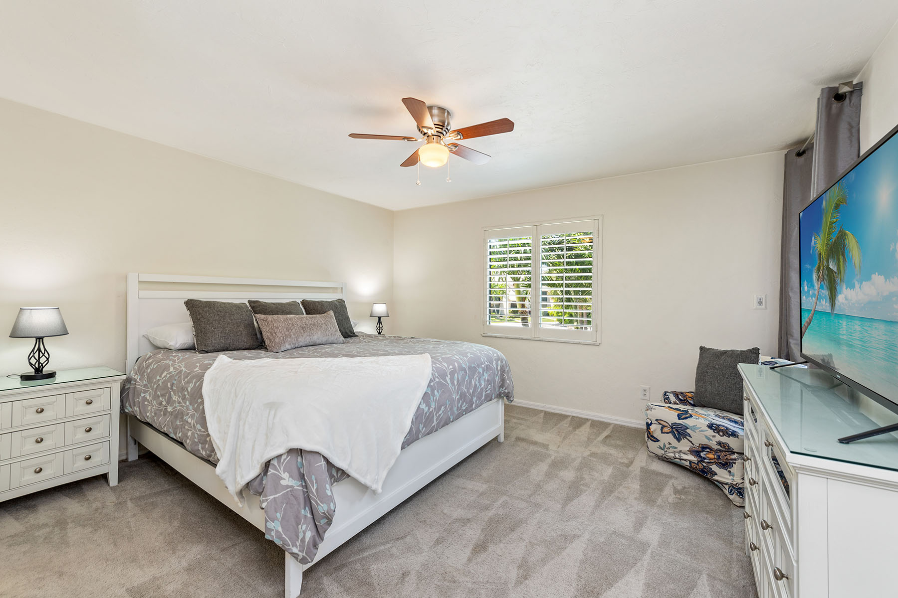 219 Fox Glen Drive , 1202