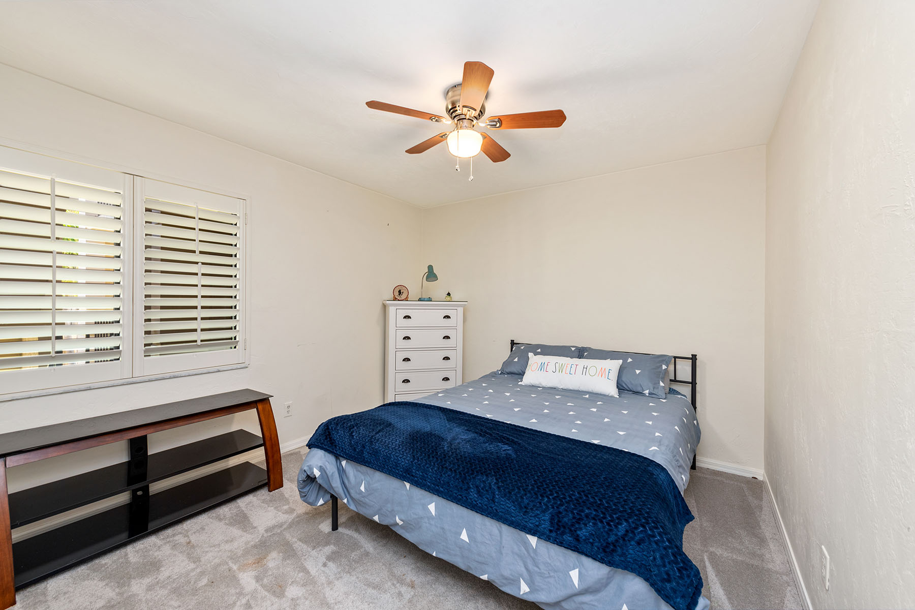 219 Fox Glen Drive , 1202
