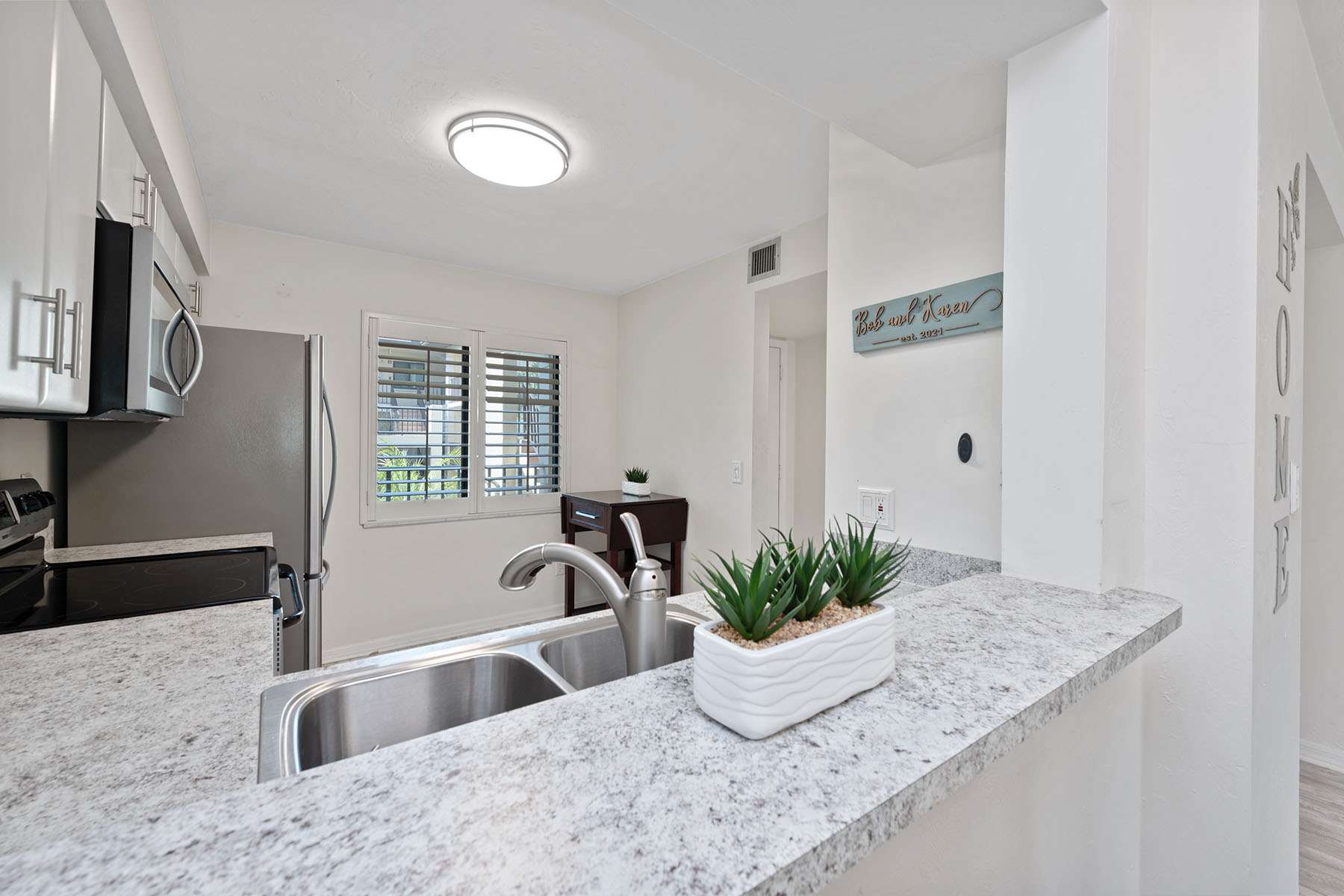 219 Fox Glen Drive , 1202