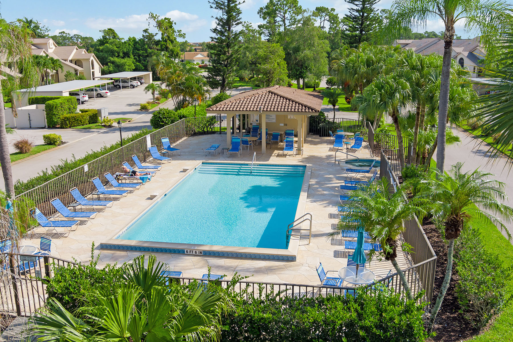 219 Fox Glen Drive , 1202