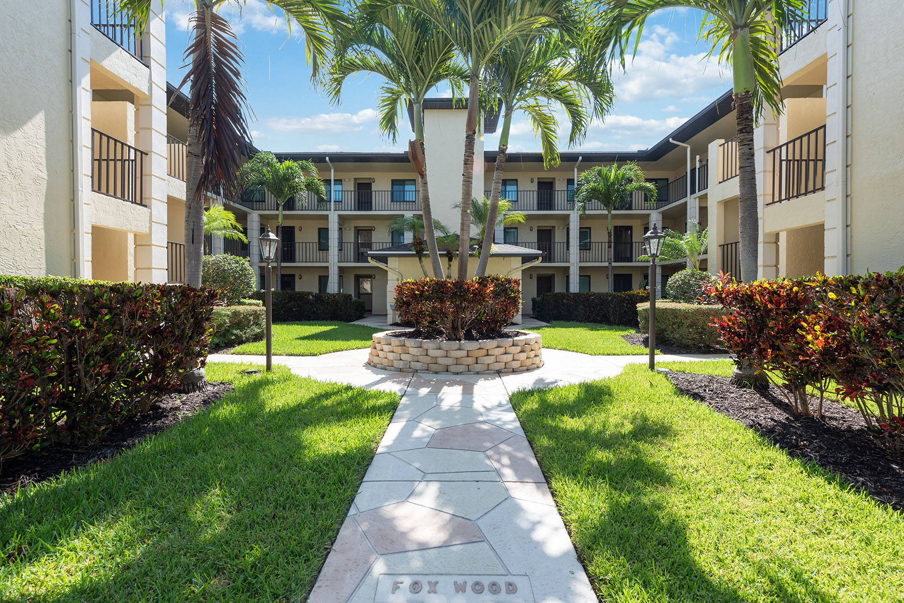 219 Fox Glen Drive , 1202