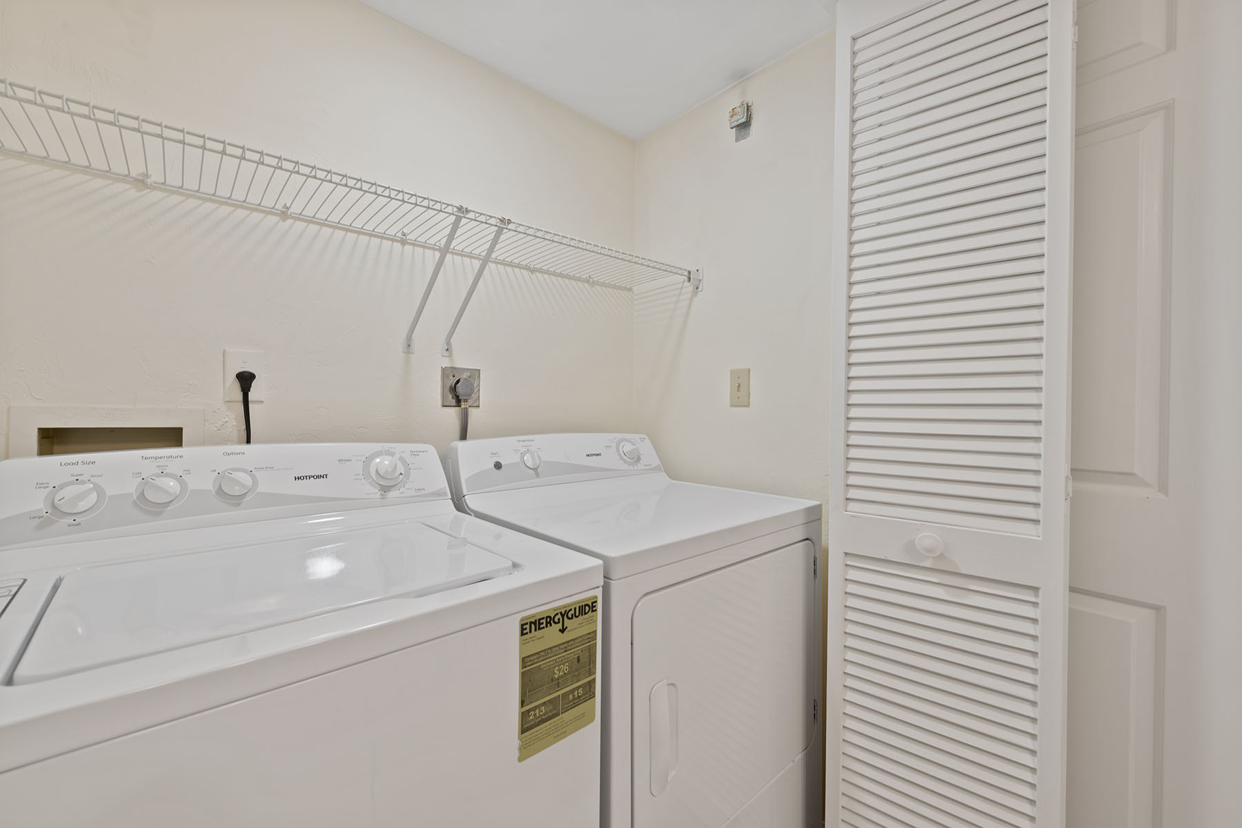219 Fox Glen Drive , 1202